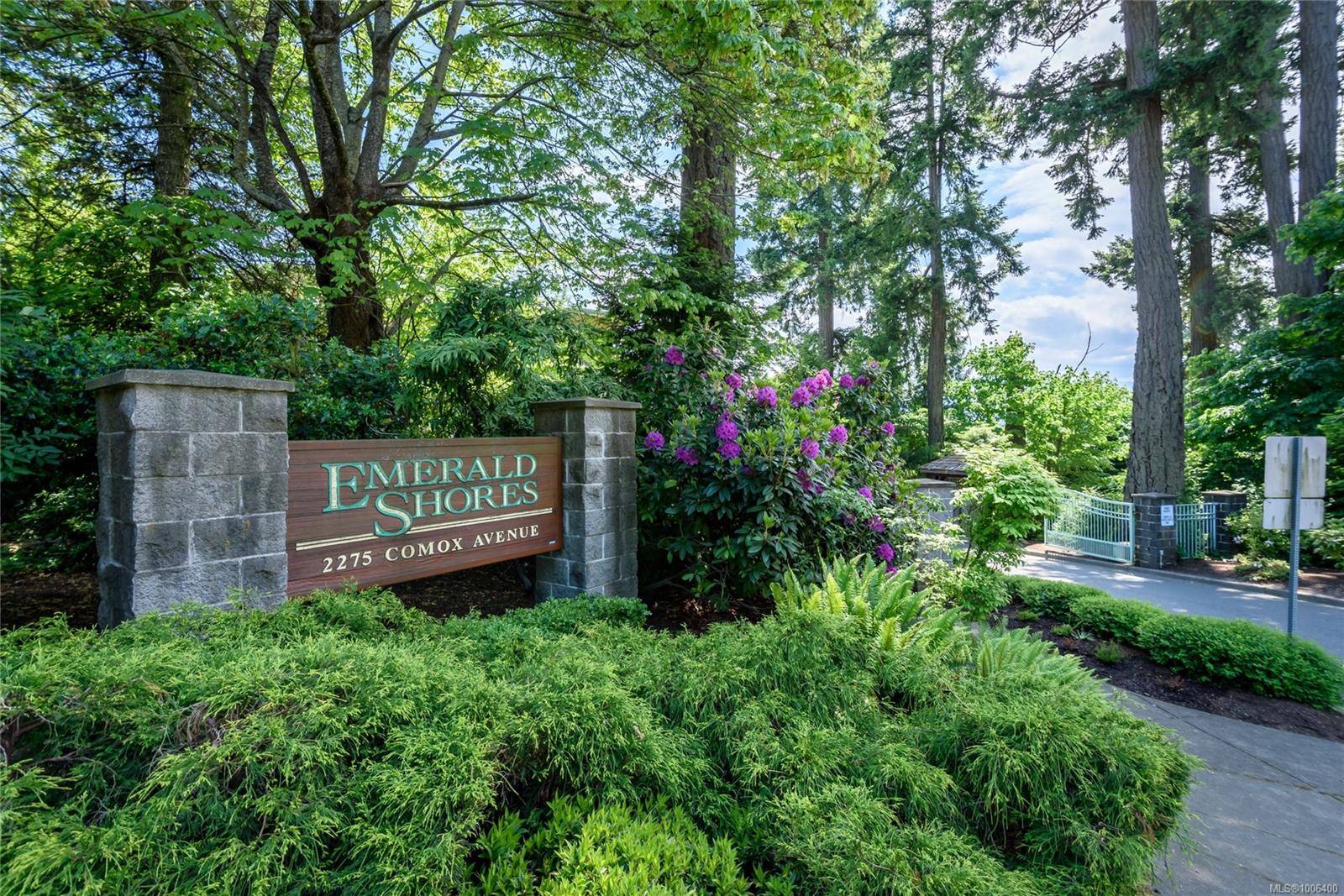 Comox, BC V9M 1X6,2275 Comox Ave #504