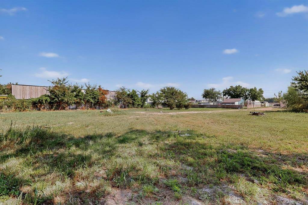 Dallas, TX 75217,10718 C F Hawn Freeway