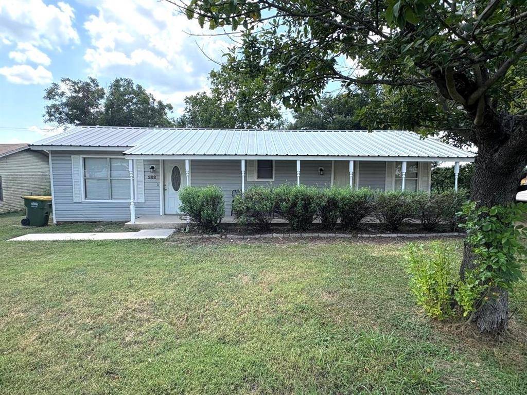 Riesel, TX 76682,202 S Jena Street