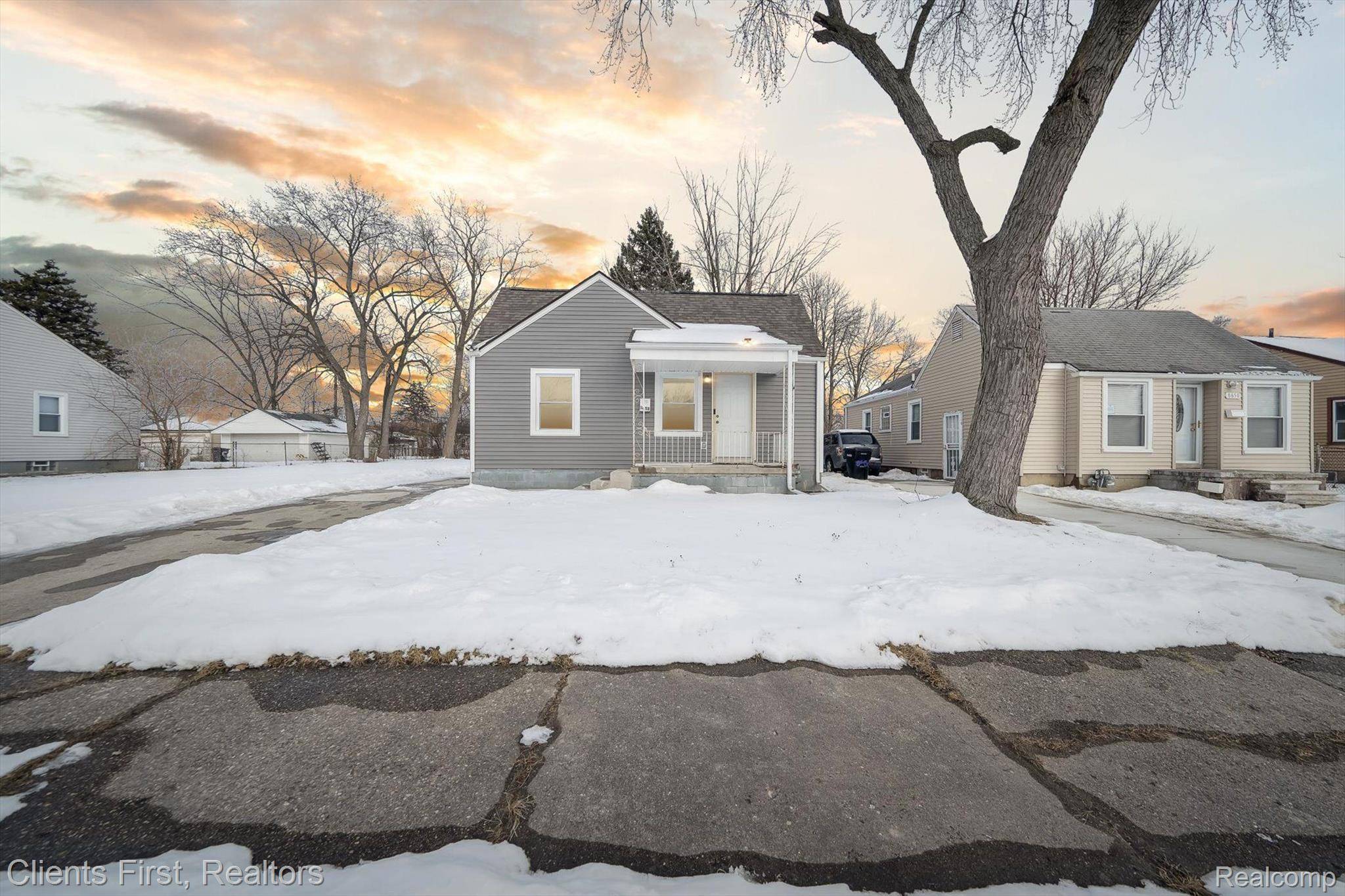 Detroit, MI 48228,8658 AUBURN ST