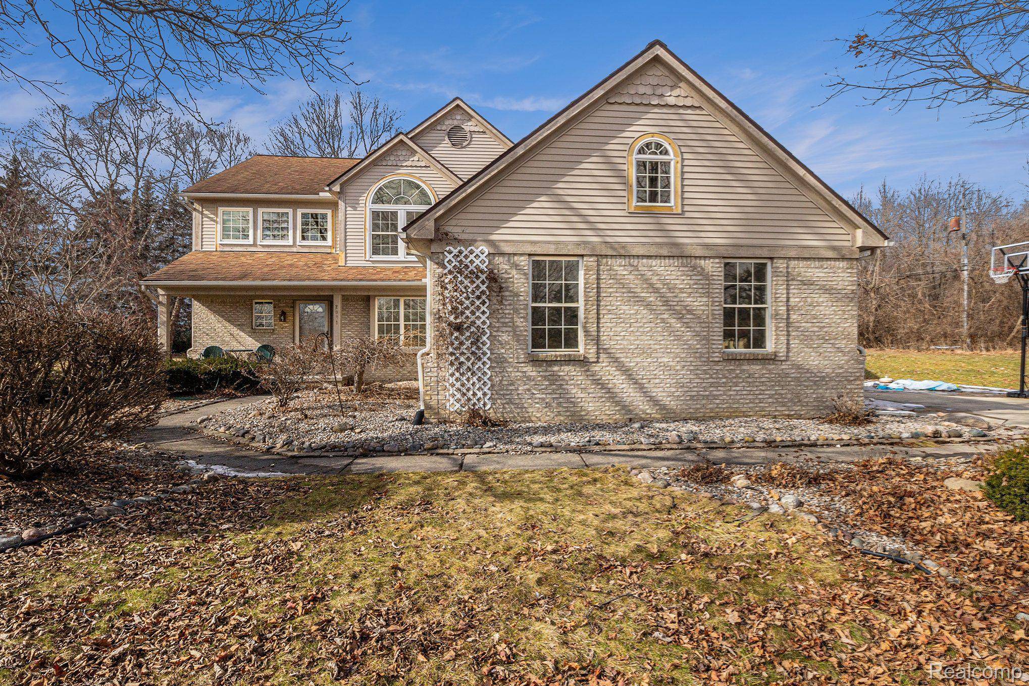 Wixom, MI 48393,2091 PALMER DR