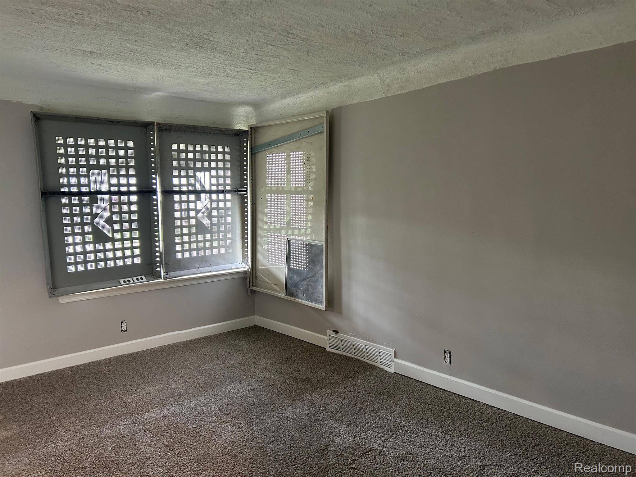 Detroit, MI 48228,7600 ASHTON AVE