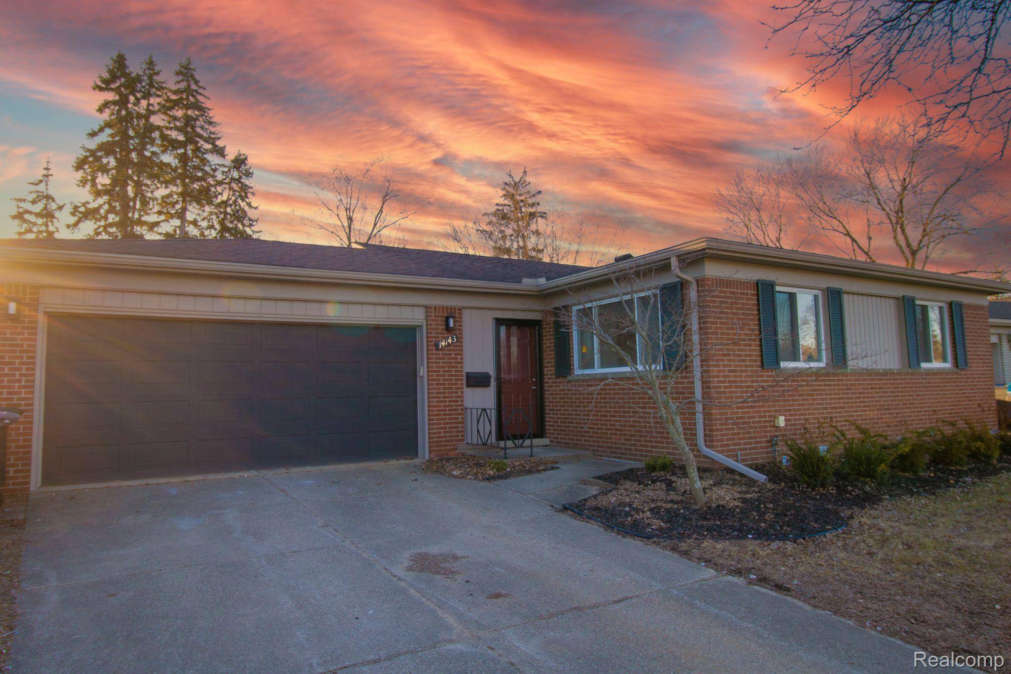 Livonia, MI 48154,14143 BLUE SKIES ST