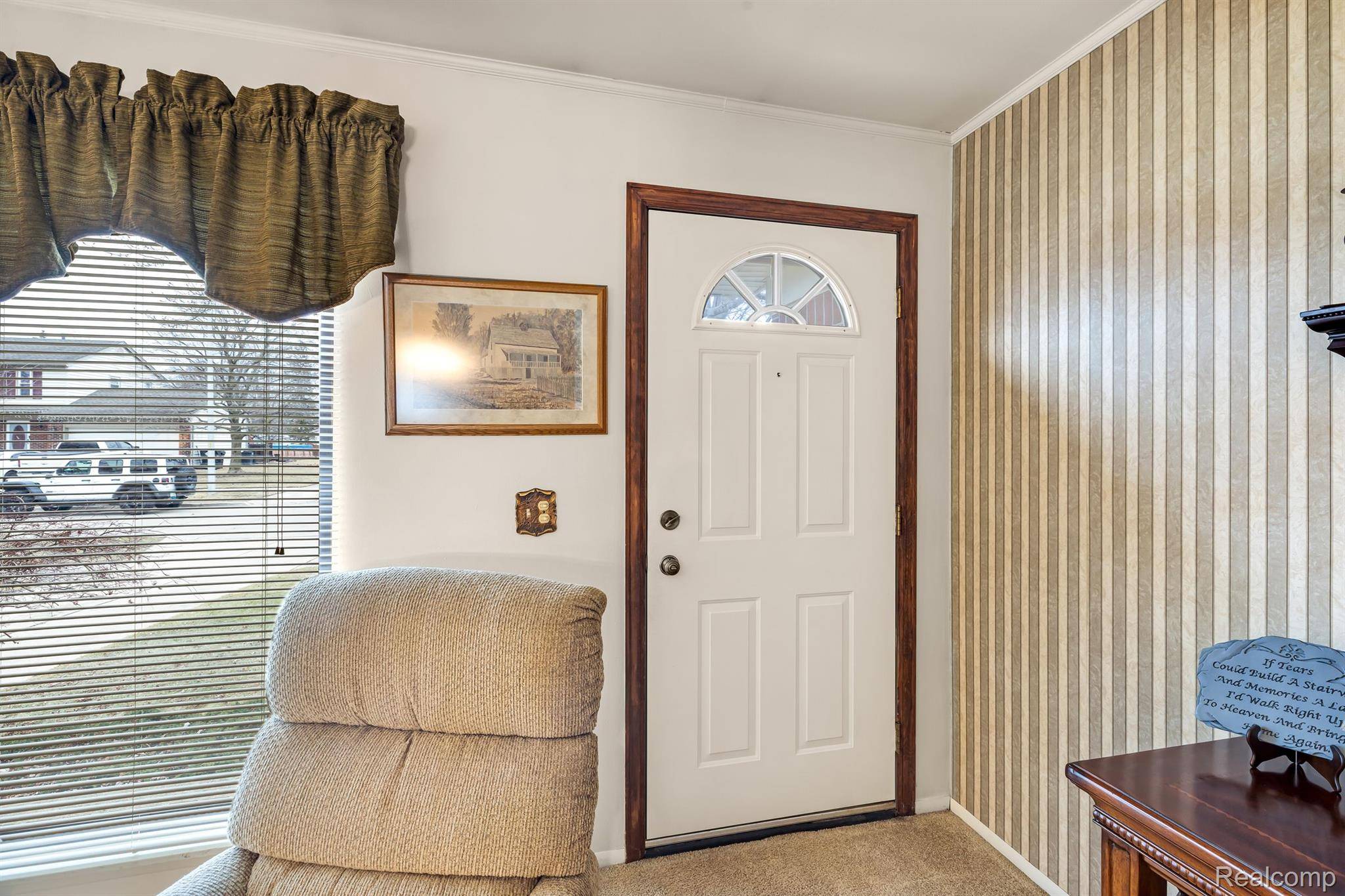 Woodhaven, MI 48183,25302 MONTEBELLO DR