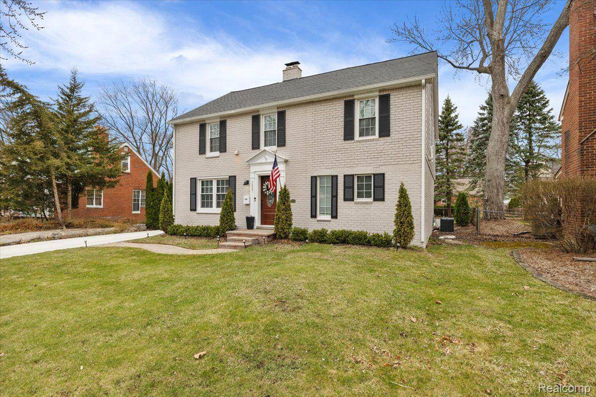 Beverly Hills, MI 48025,32261 AUBURN DR