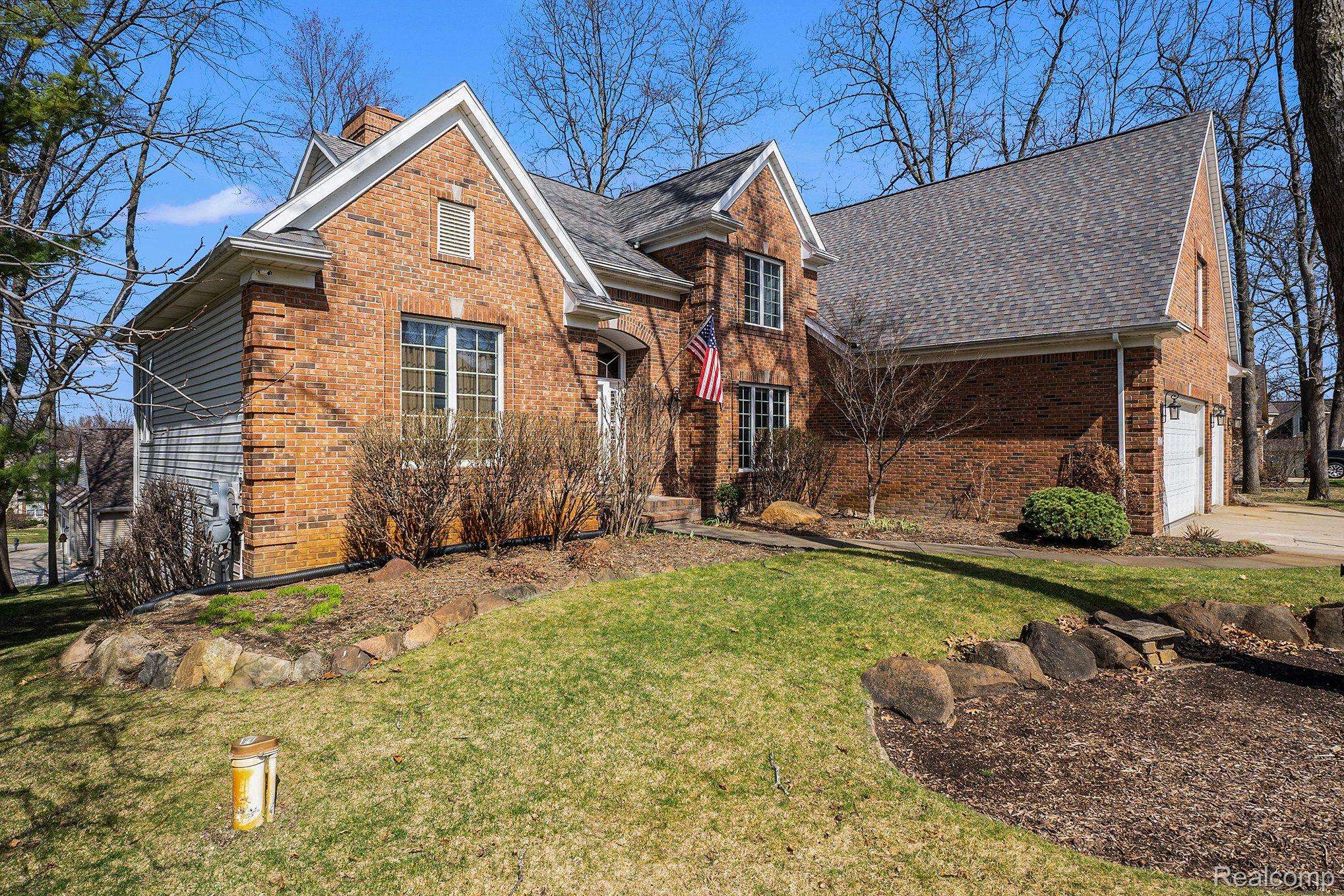 Linden, MI 48451,16175 PINE LAKE FOREST DR