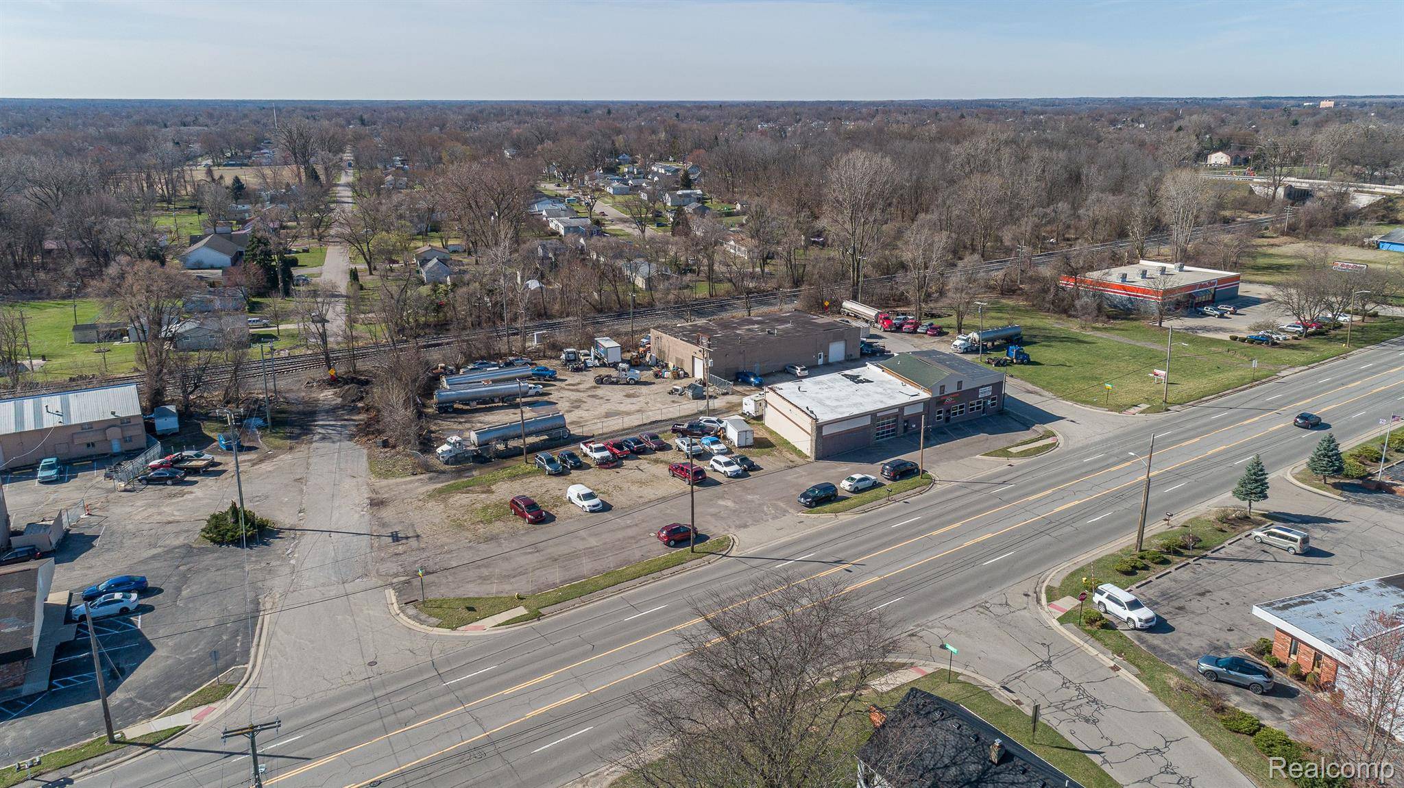 Ypsilanti, MI 48198,1702 E MICHIGAN AVE