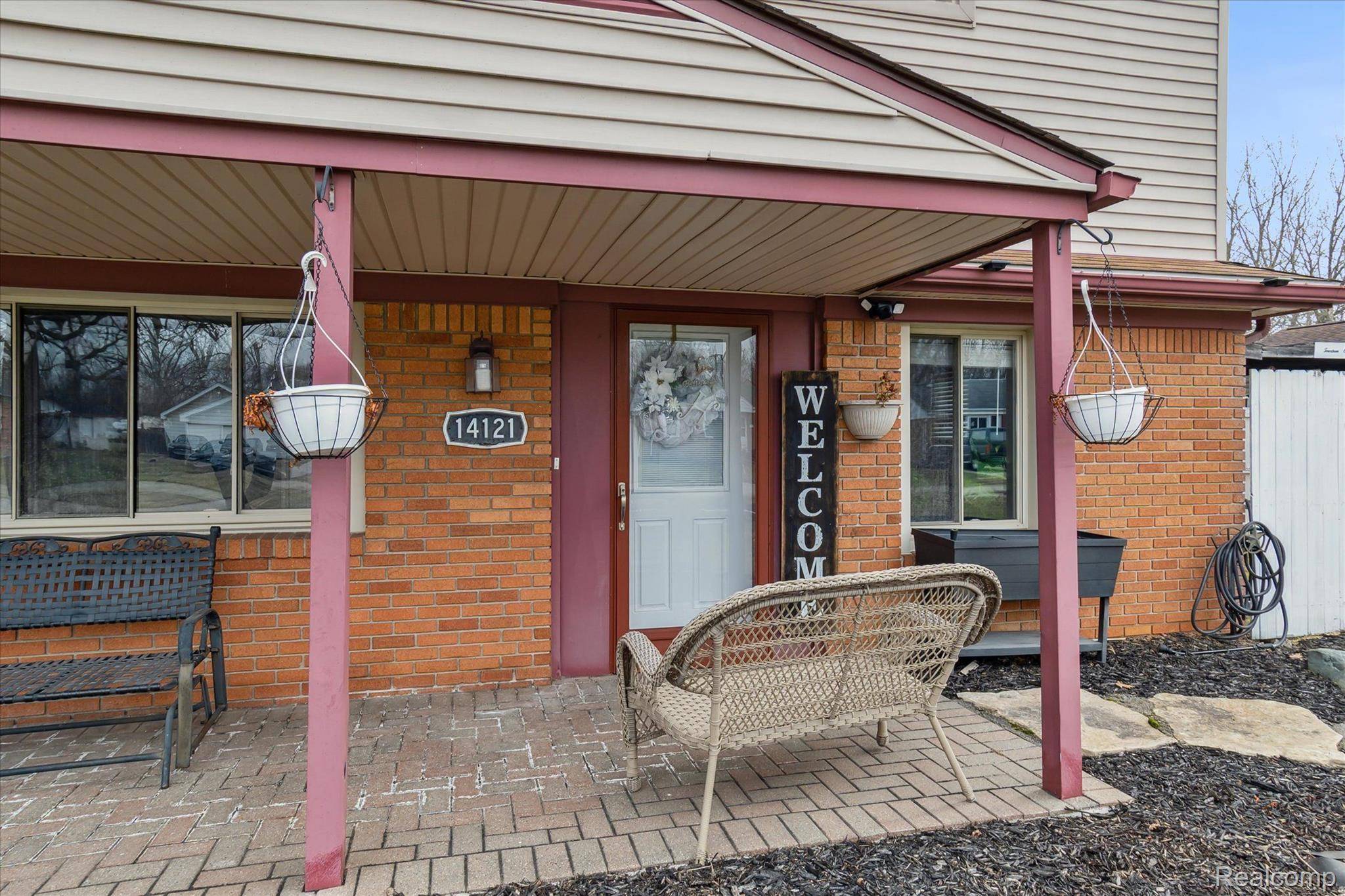 Taylor, MI 48180,14121 HURON ST