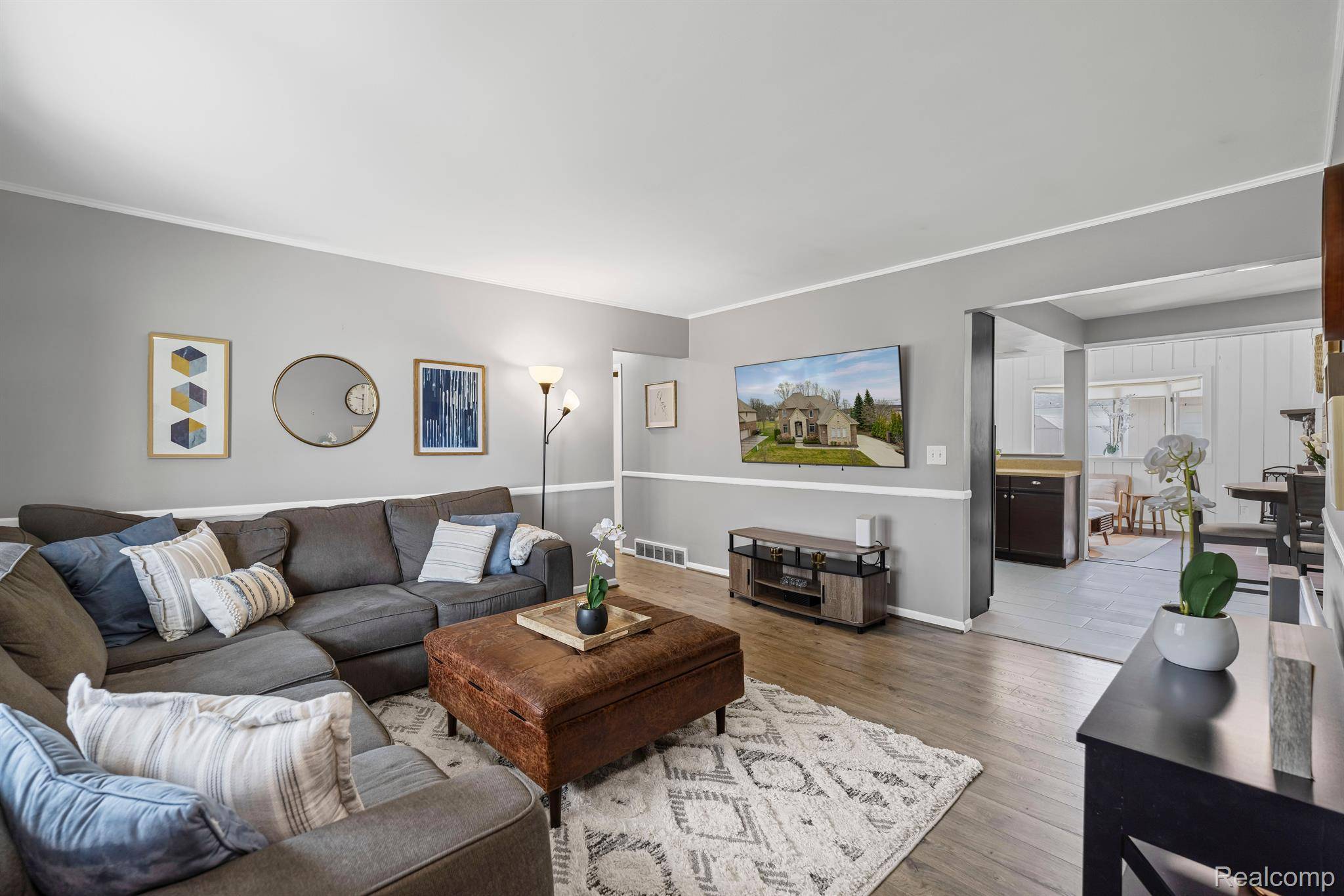 Clawson, MI 48017,419 N WEBIK AVE