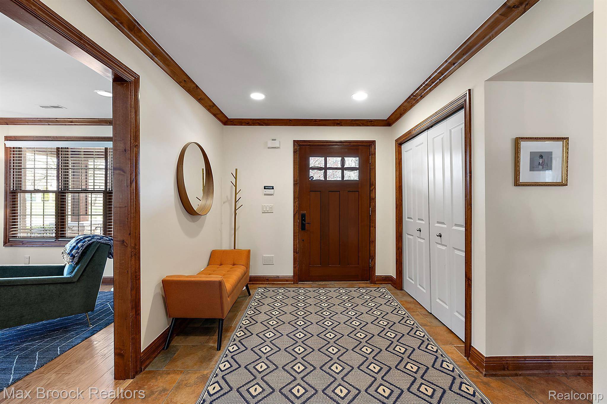 Bloomfield Hills, MI 48302,100 Devon RD