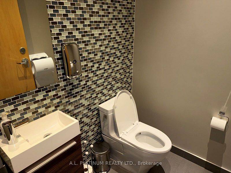 Toronto E11, ON M1X 1L5,2721 Markham RD #10, 11