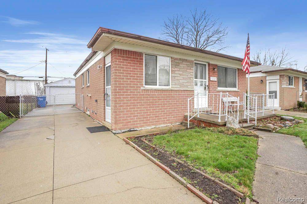 Warren, MI 48093,32189 RUEHLE AVE