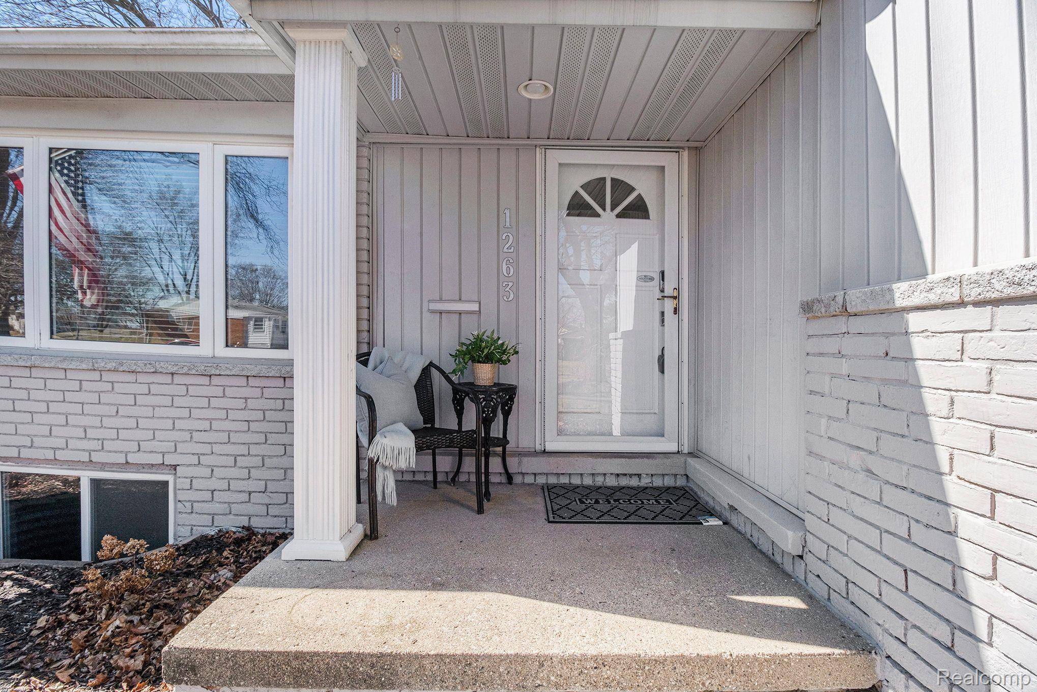 Clawson, MI 48017,1263 Langley BLVD