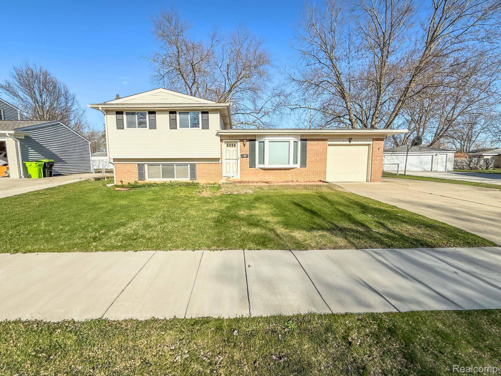 Swartz Creek, MI 48473,5171 OAKVIEW DR