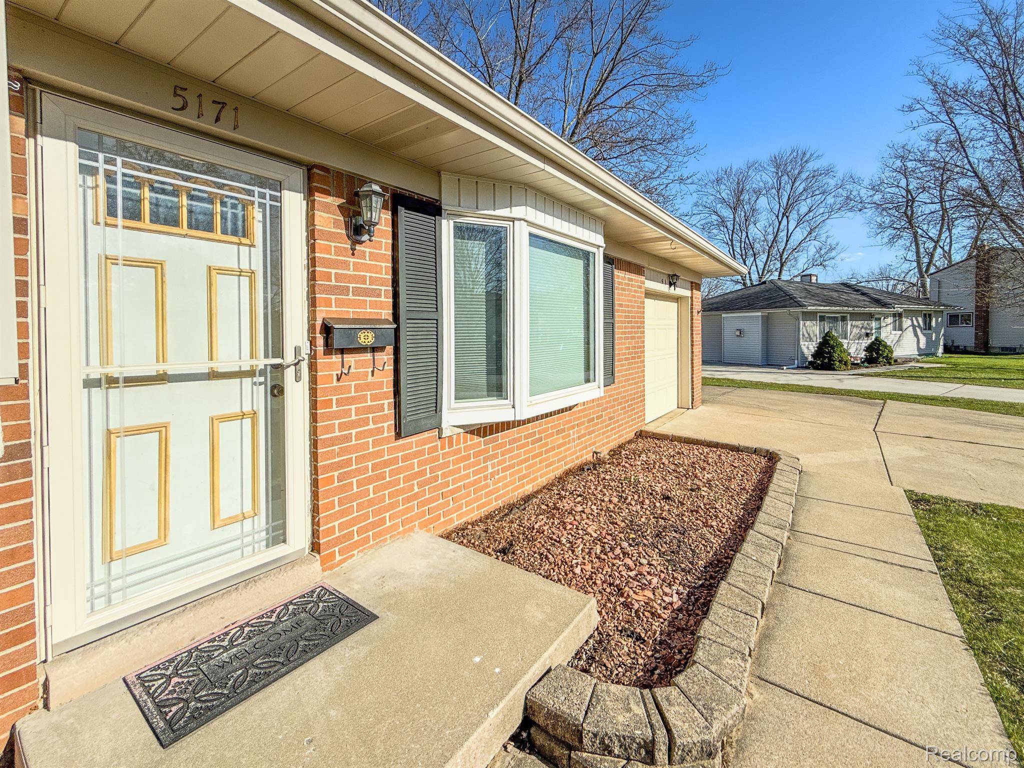 Swartz Creek, MI 48473,5171 OAKVIEW DR