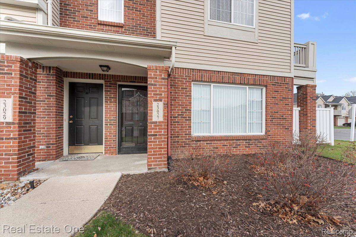 Woodhaven, MI 48183,23027 FAIRLANE BLVD