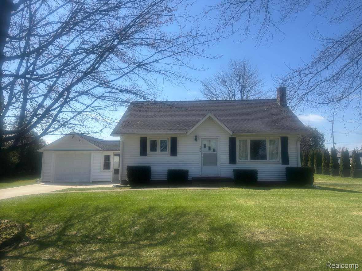 Harbor Beach, MI 48441,724 LYTLE AVE