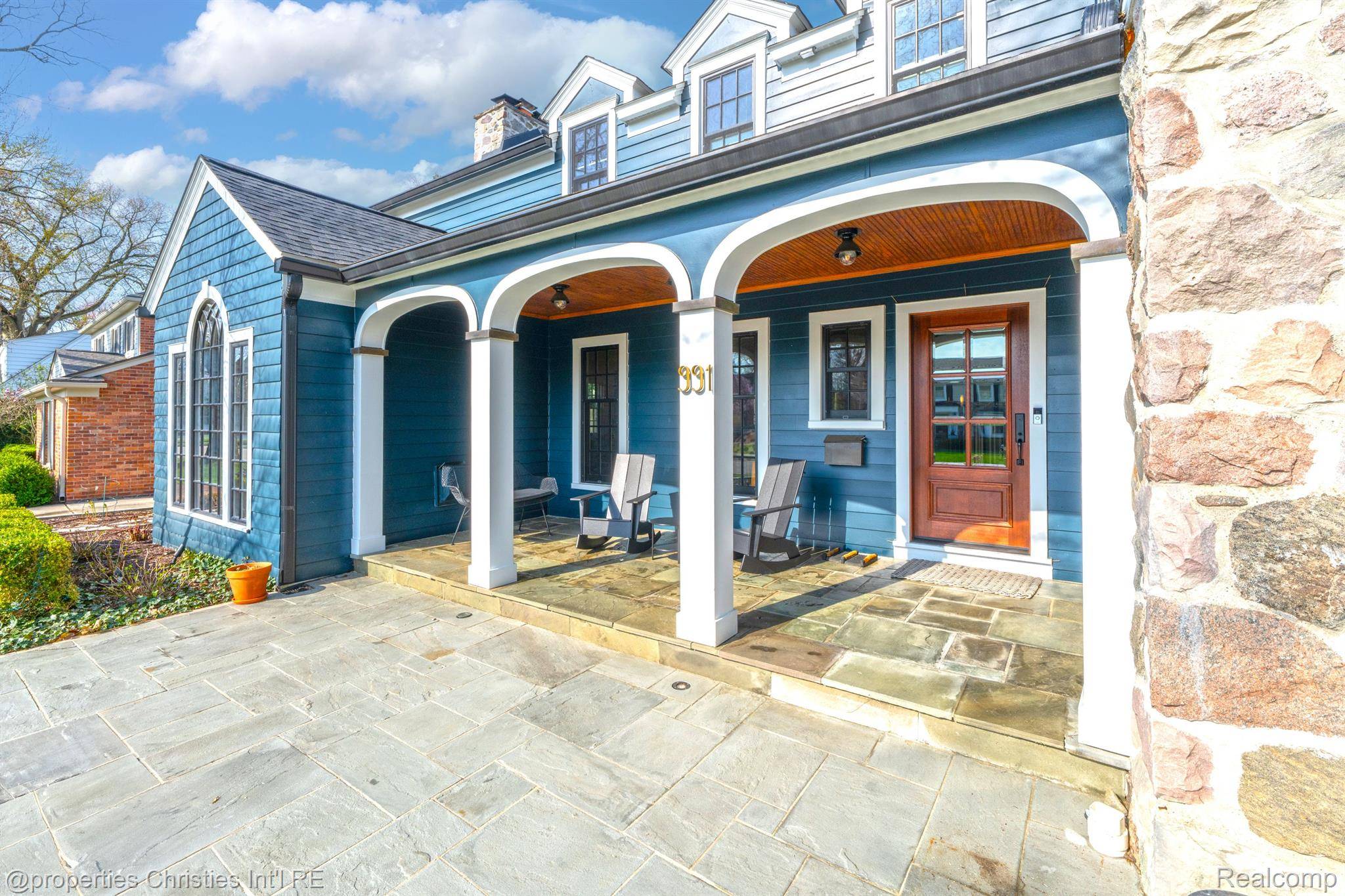 Birmingham, MI 48009,991 N Glenhurst DR