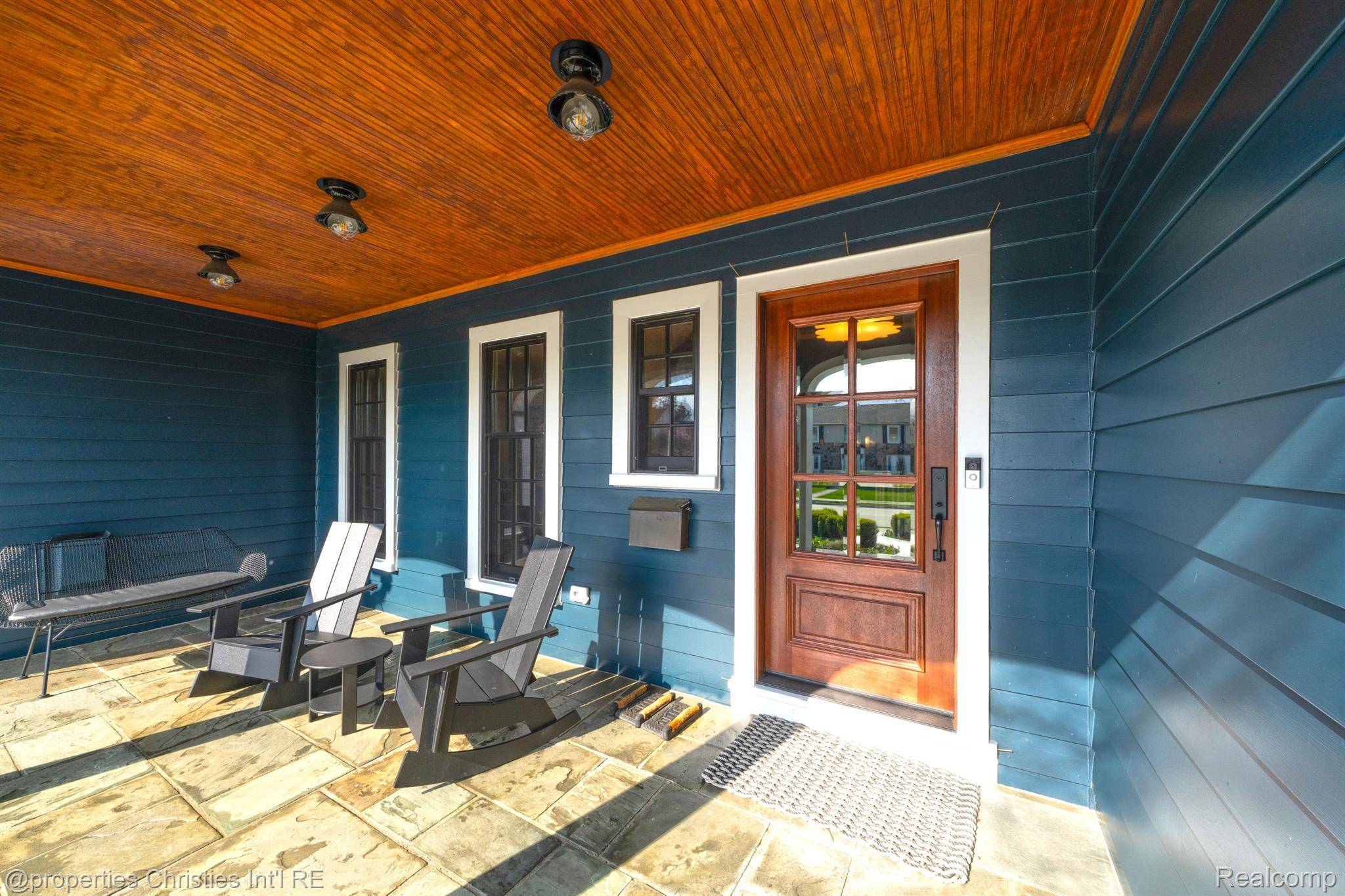 Birmingham, MI 48009,991 N Glenhurst DR