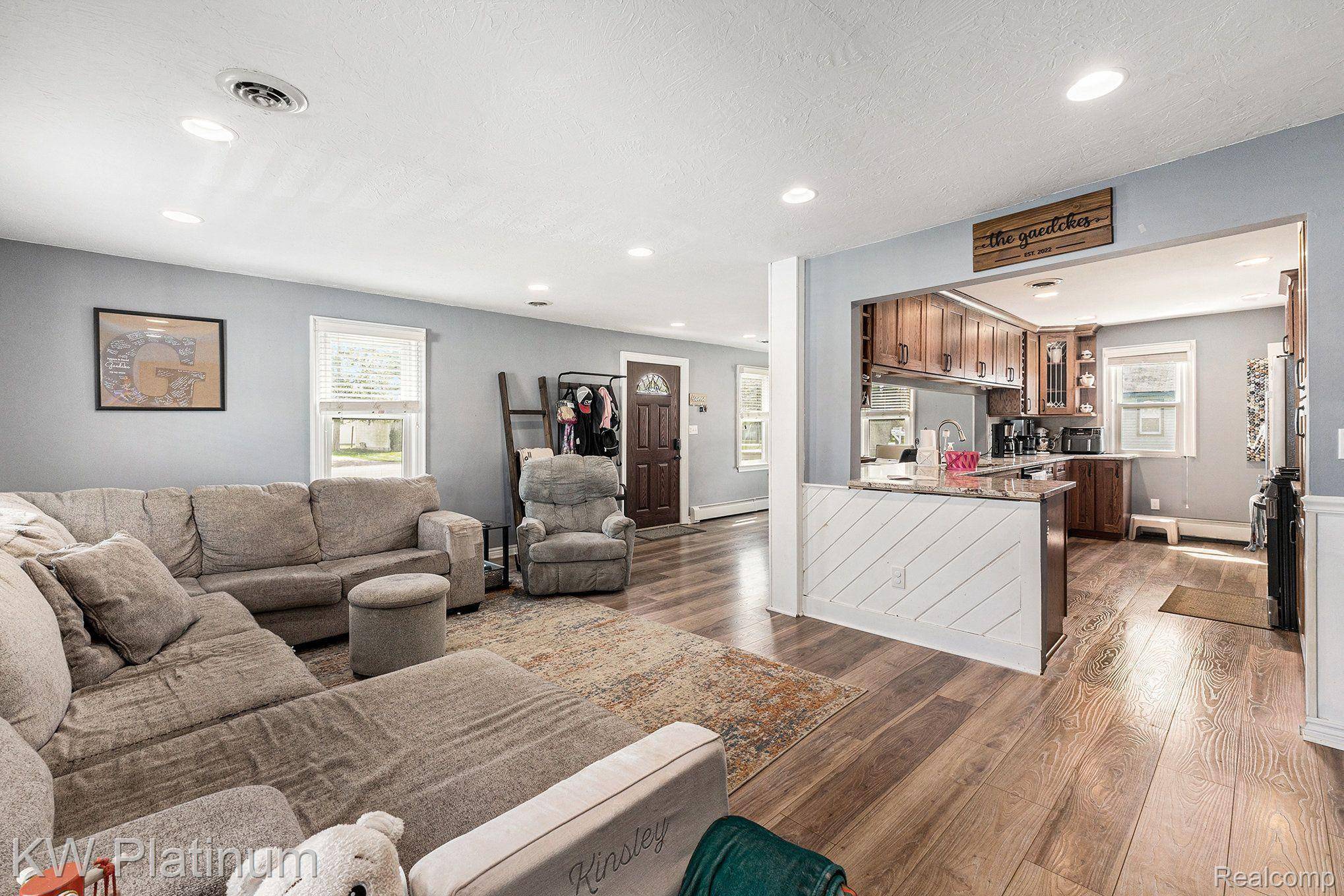 Rochester Hills, MI 48307,2784 FRANKSON AVE