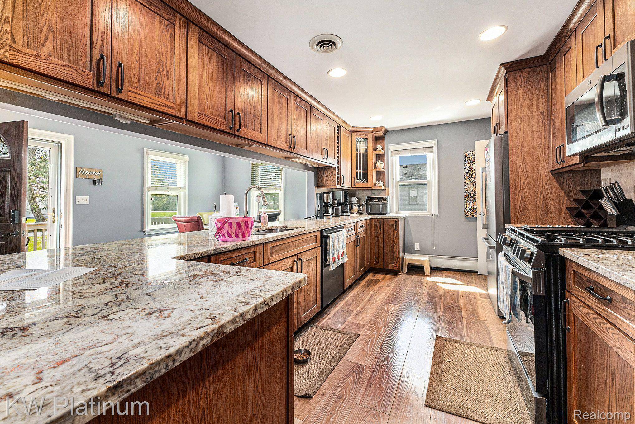 Rochester Hills, MI 48307,2784 FRANKSON AVE