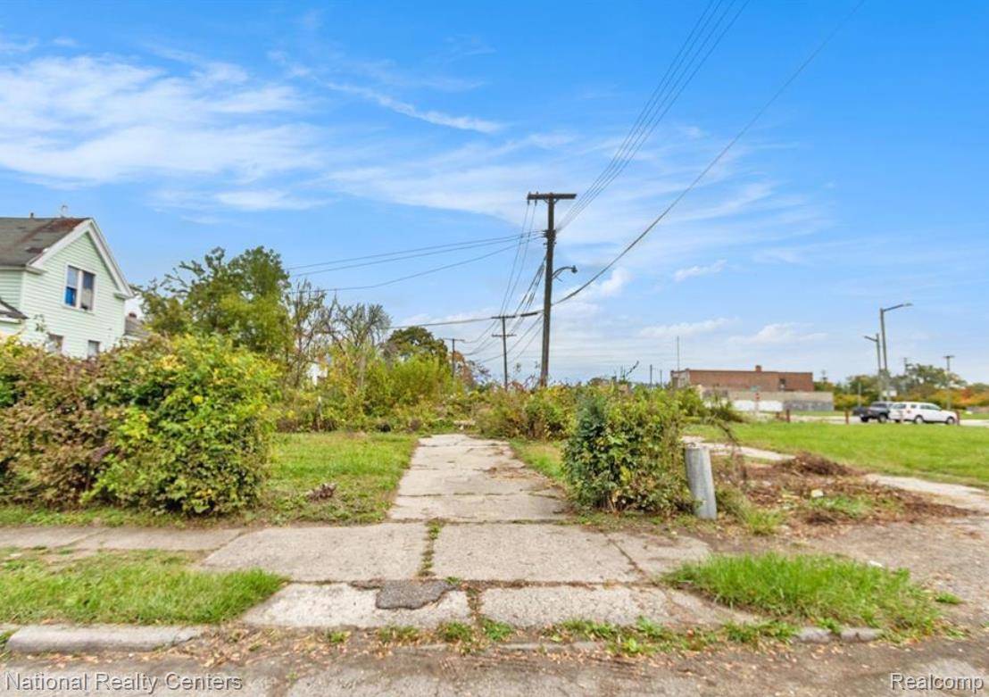 Detroit, MI 48214,3724 ROLF