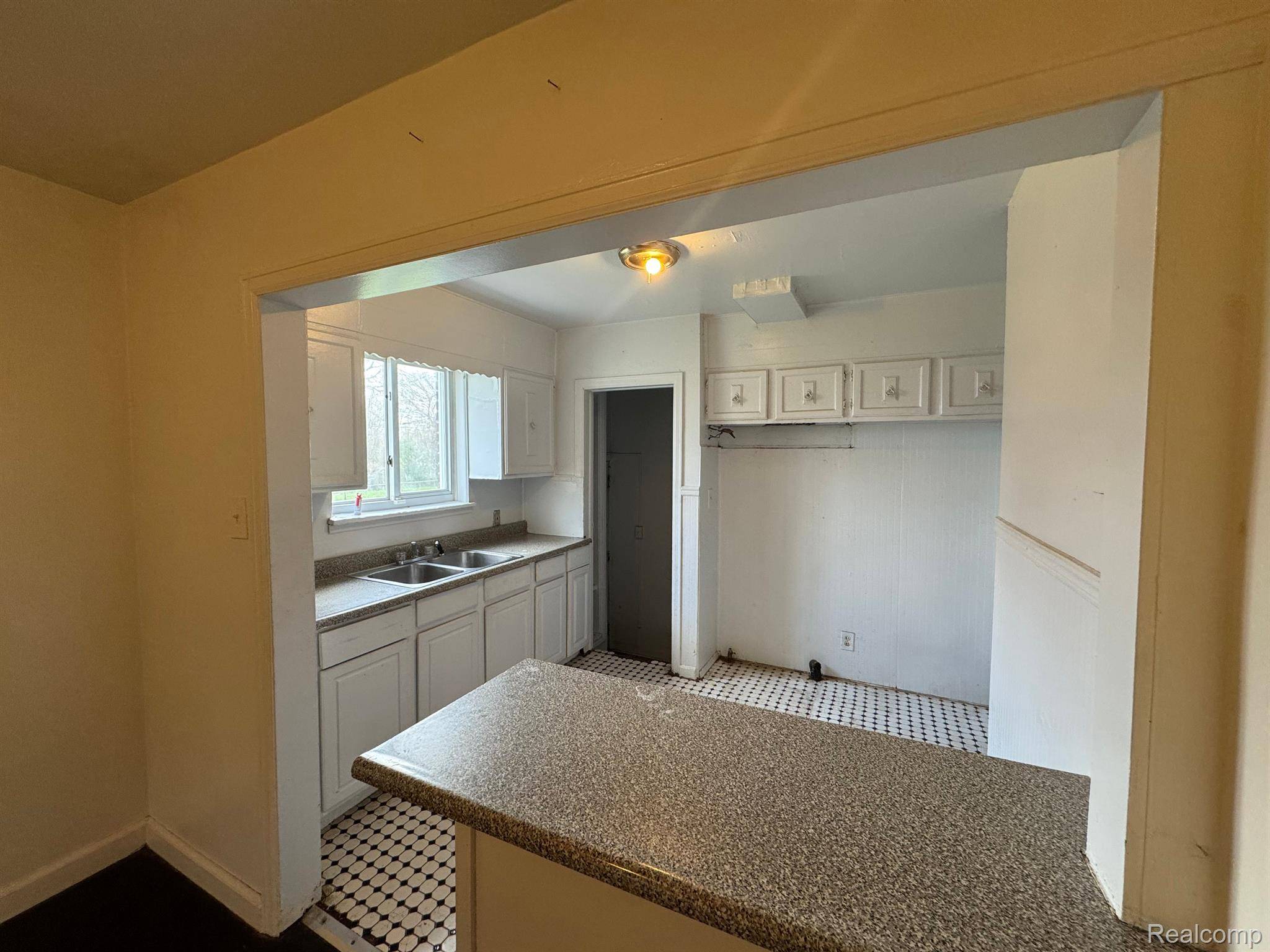 Detroit, MI 48228,8857 TERRY ST