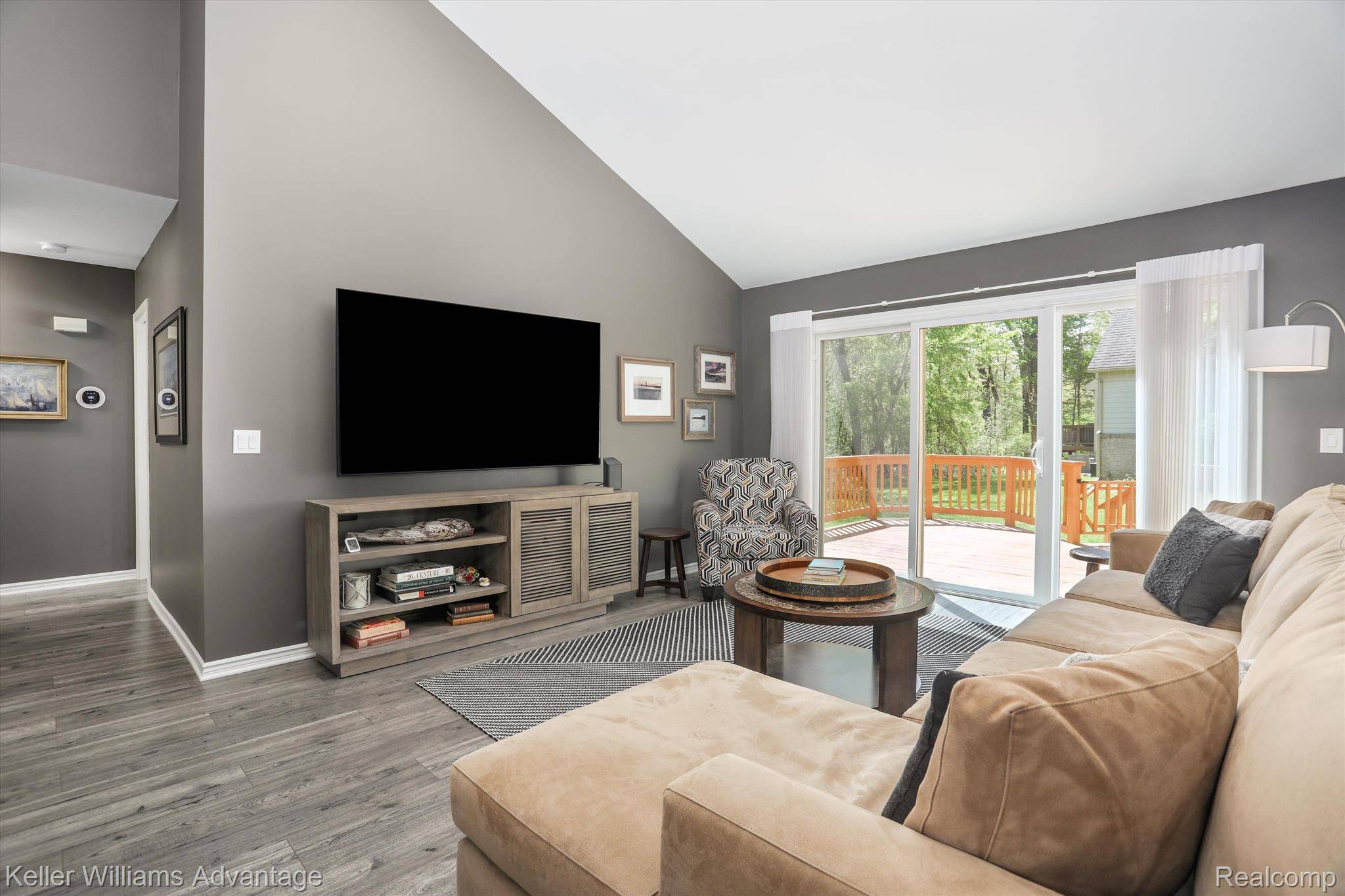 Wixom, MI 48393,2758 MAPLE FOREST DR