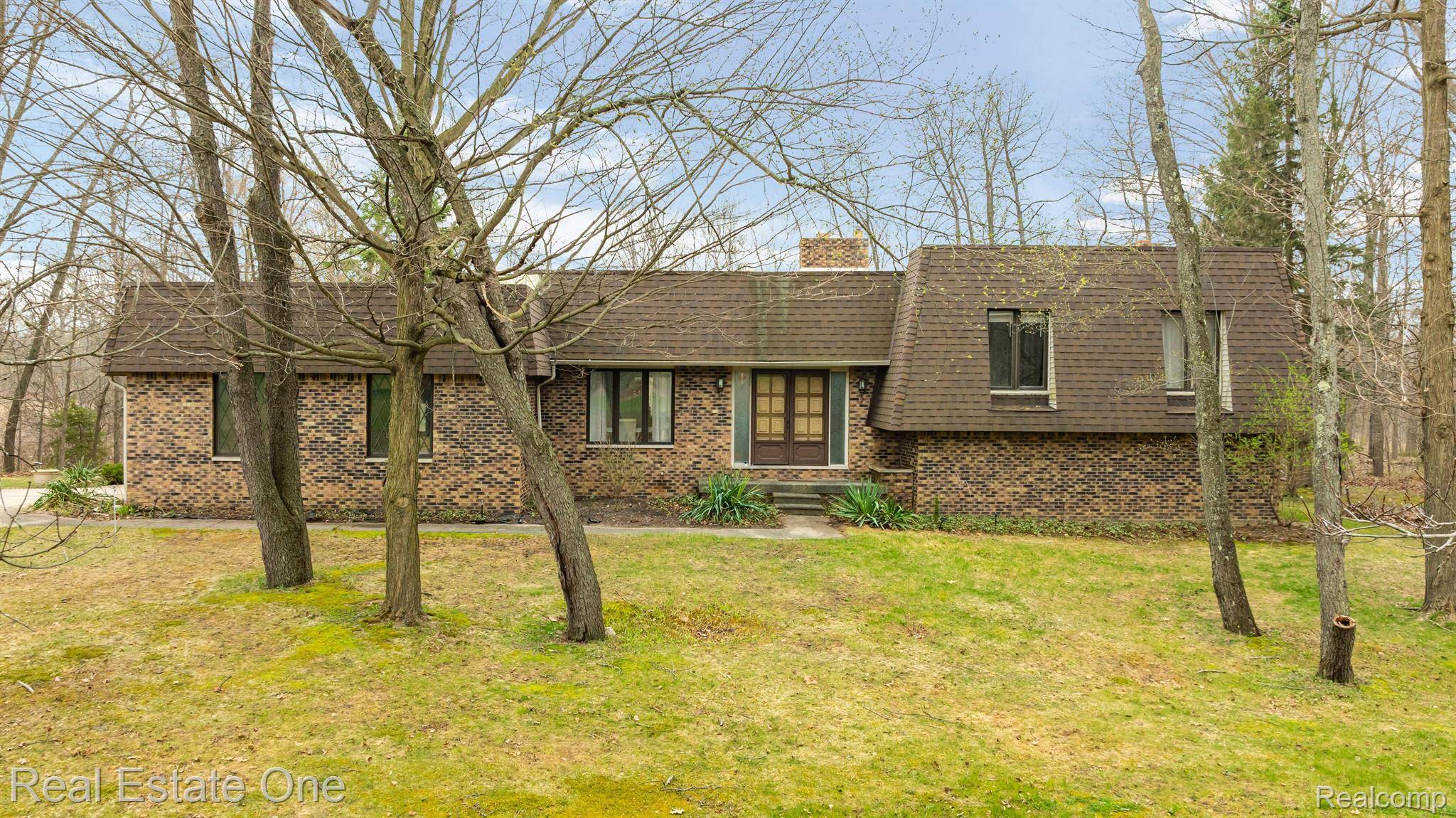 13600 HYDE RD, Hartland Twp, MI 48353