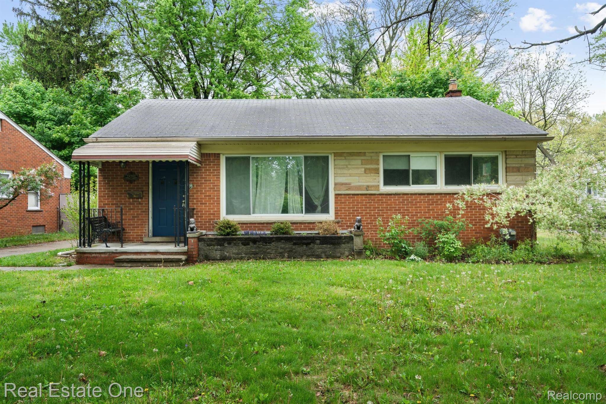 Oak Park, MI 48237,24200 KIPLING ST