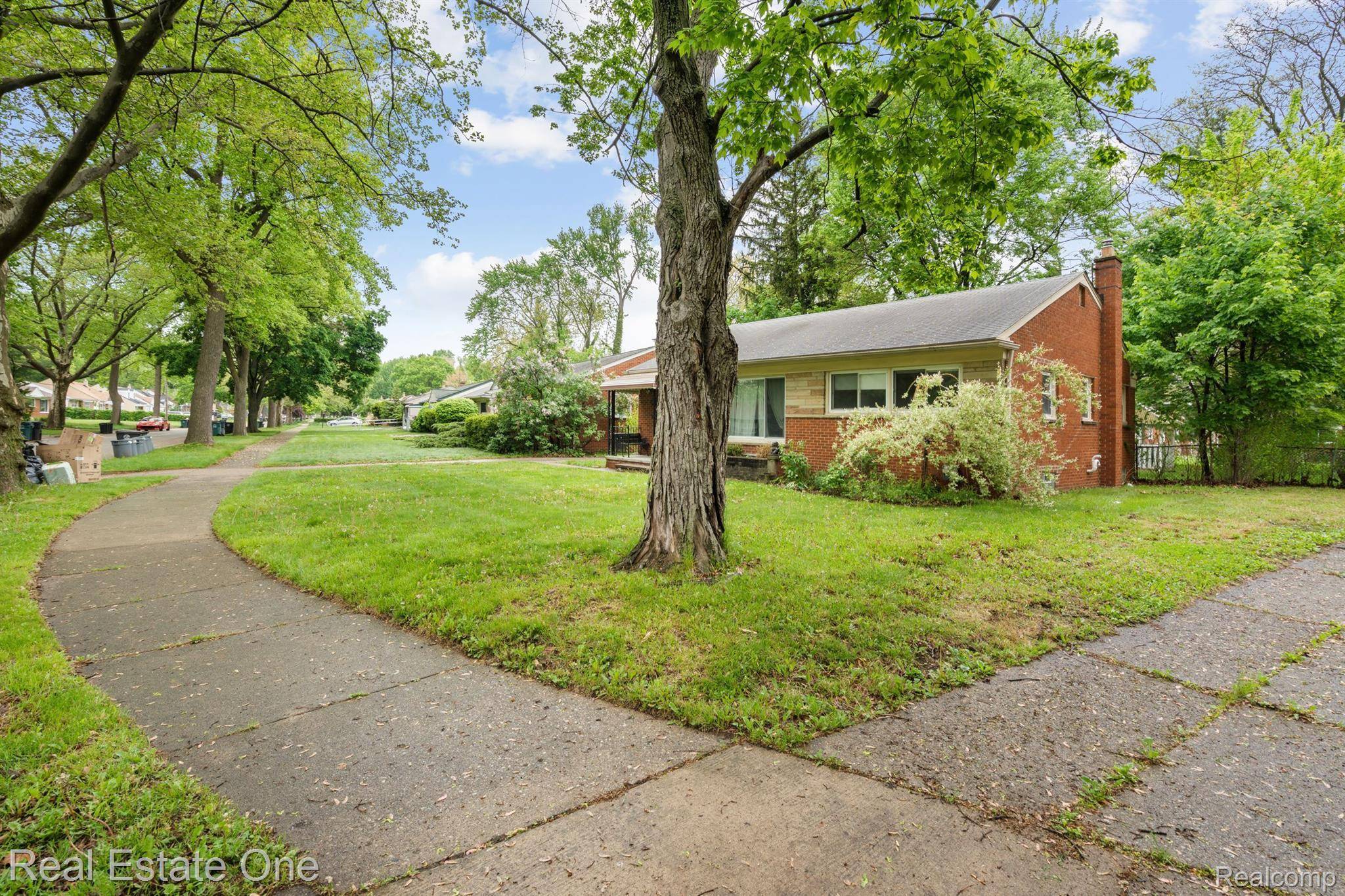 Oak Park, MI 48237,24200 KIPLING ST