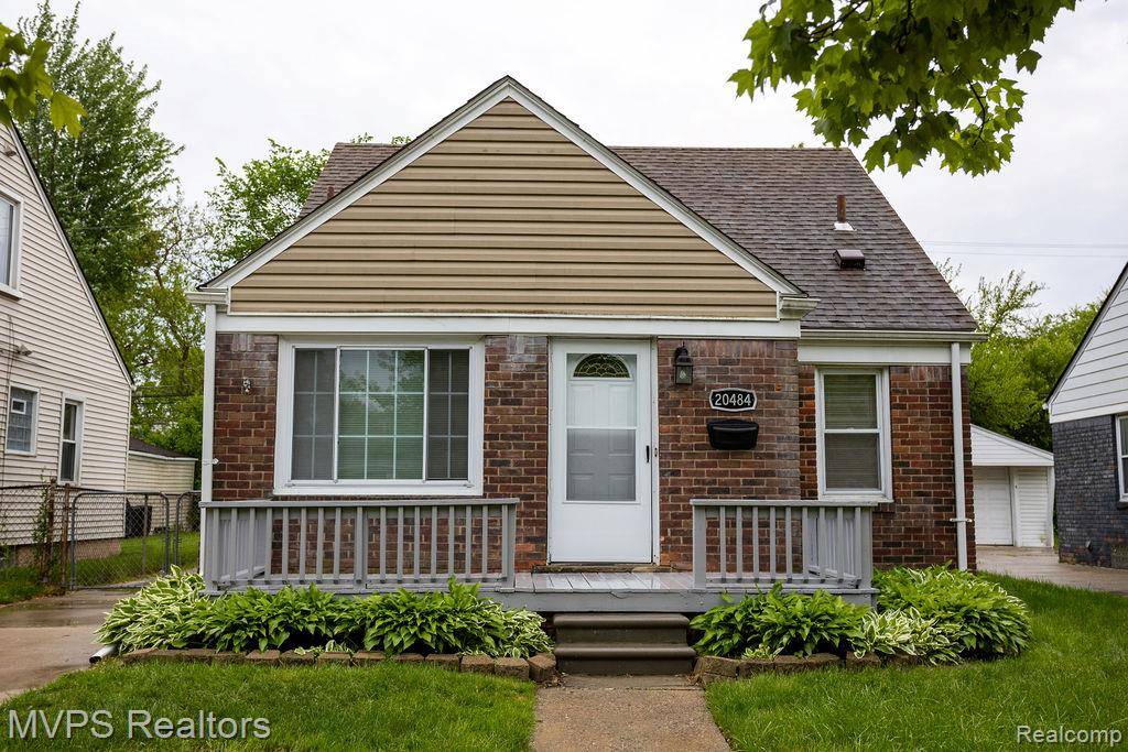 Harper Woods, MI 48225,20484 ROSCOMMON ST