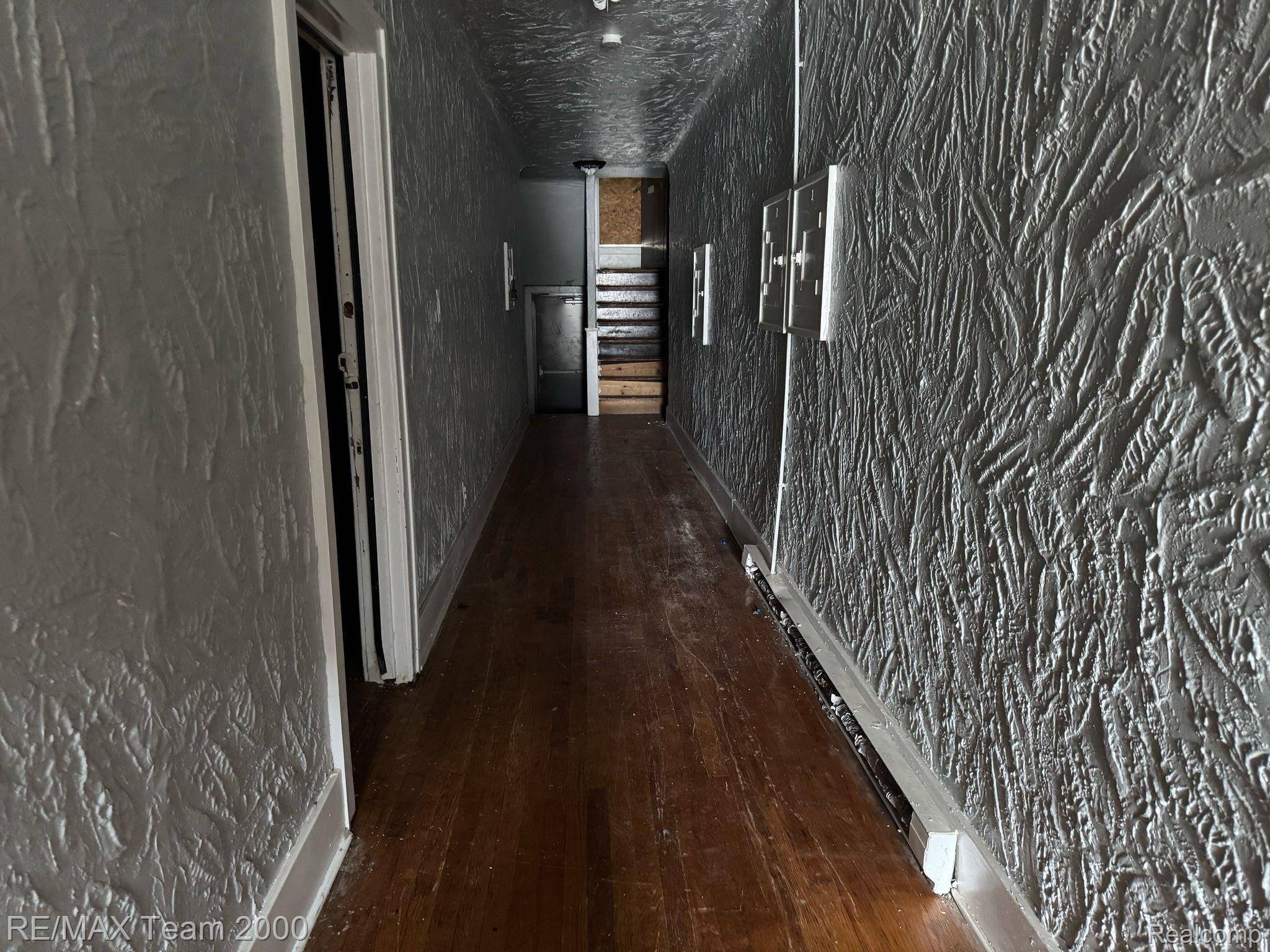 Detroit, MI 48203,16853 LOG CABIN ST