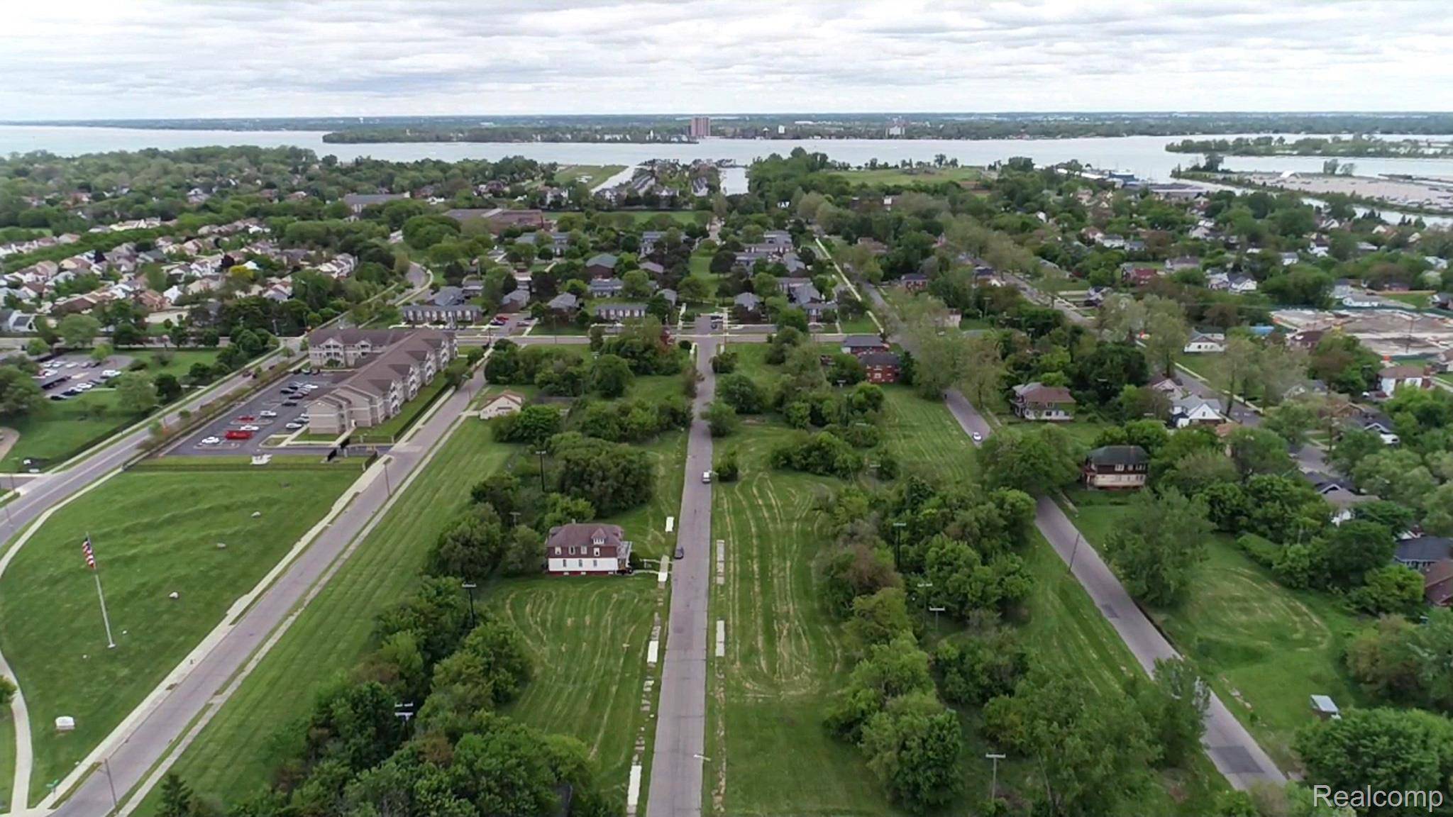 Detroit, MI 48215,851 CONTINENTAL ST