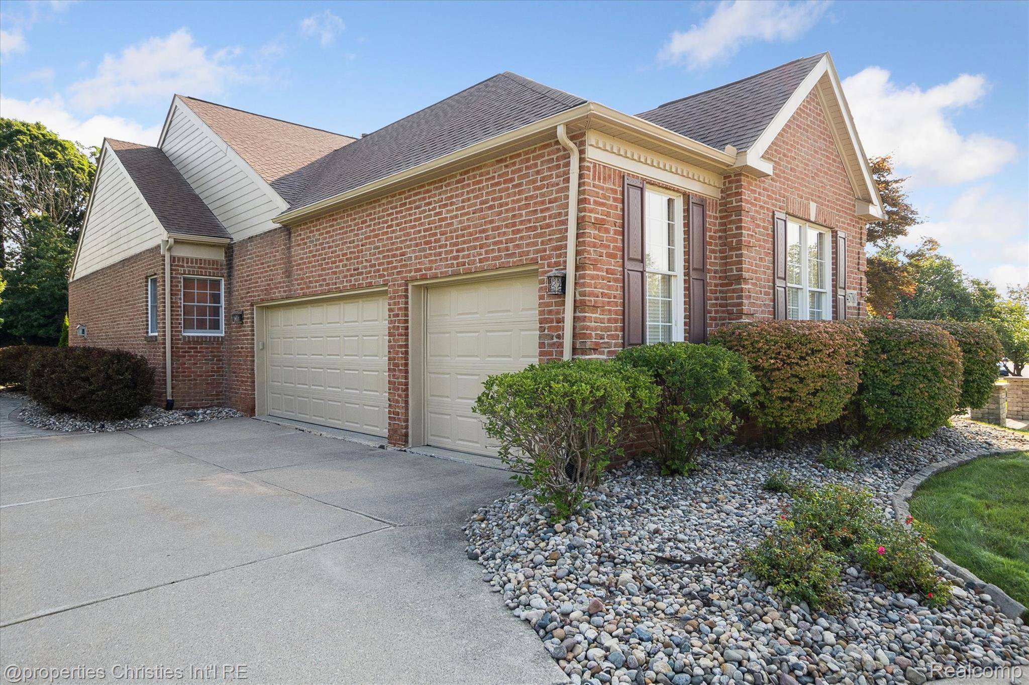 Northville, MI 48168,45780 Tournament DR S