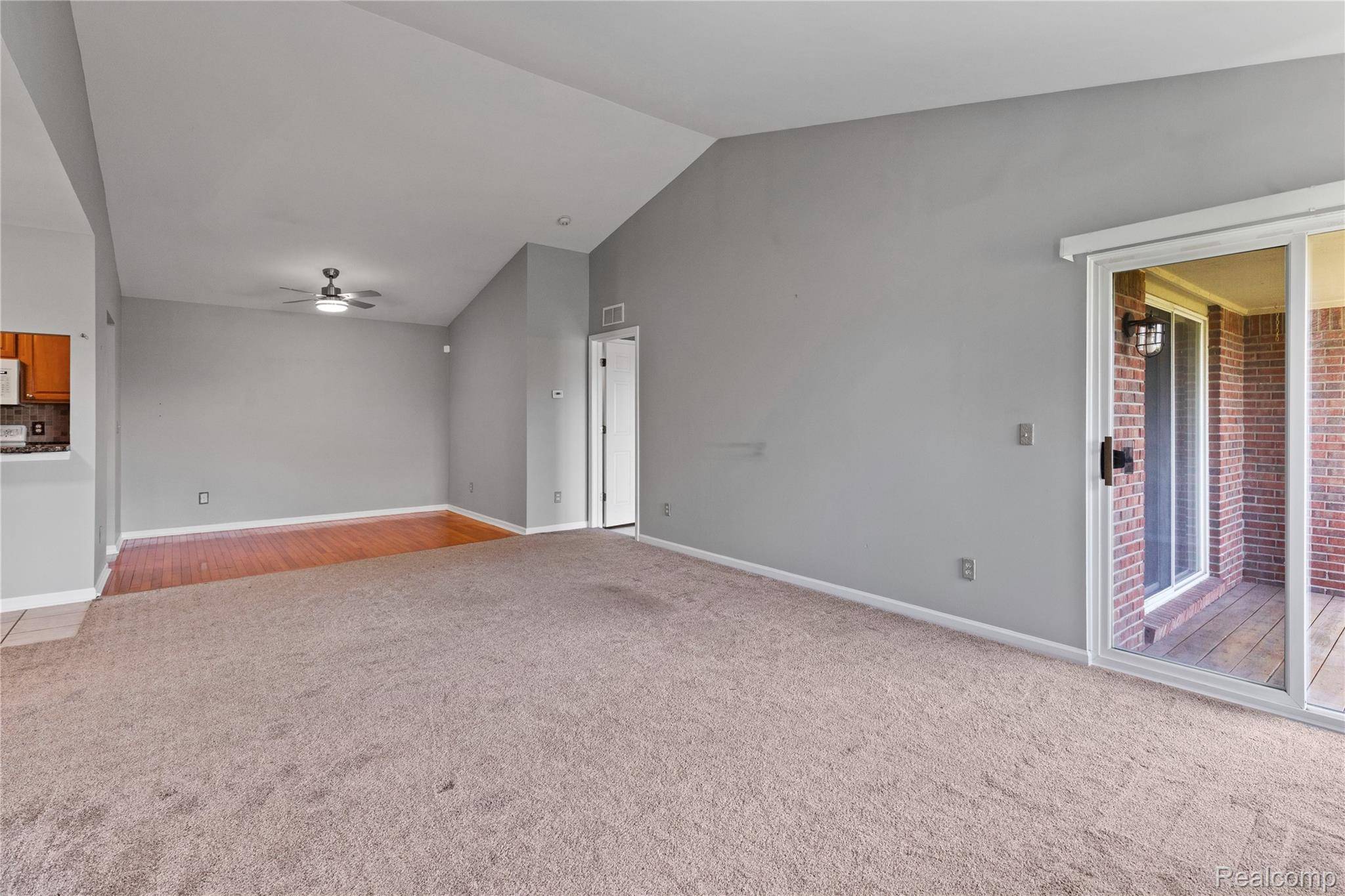 Clinton Township, MI 48038,43165 Woodbridge DR