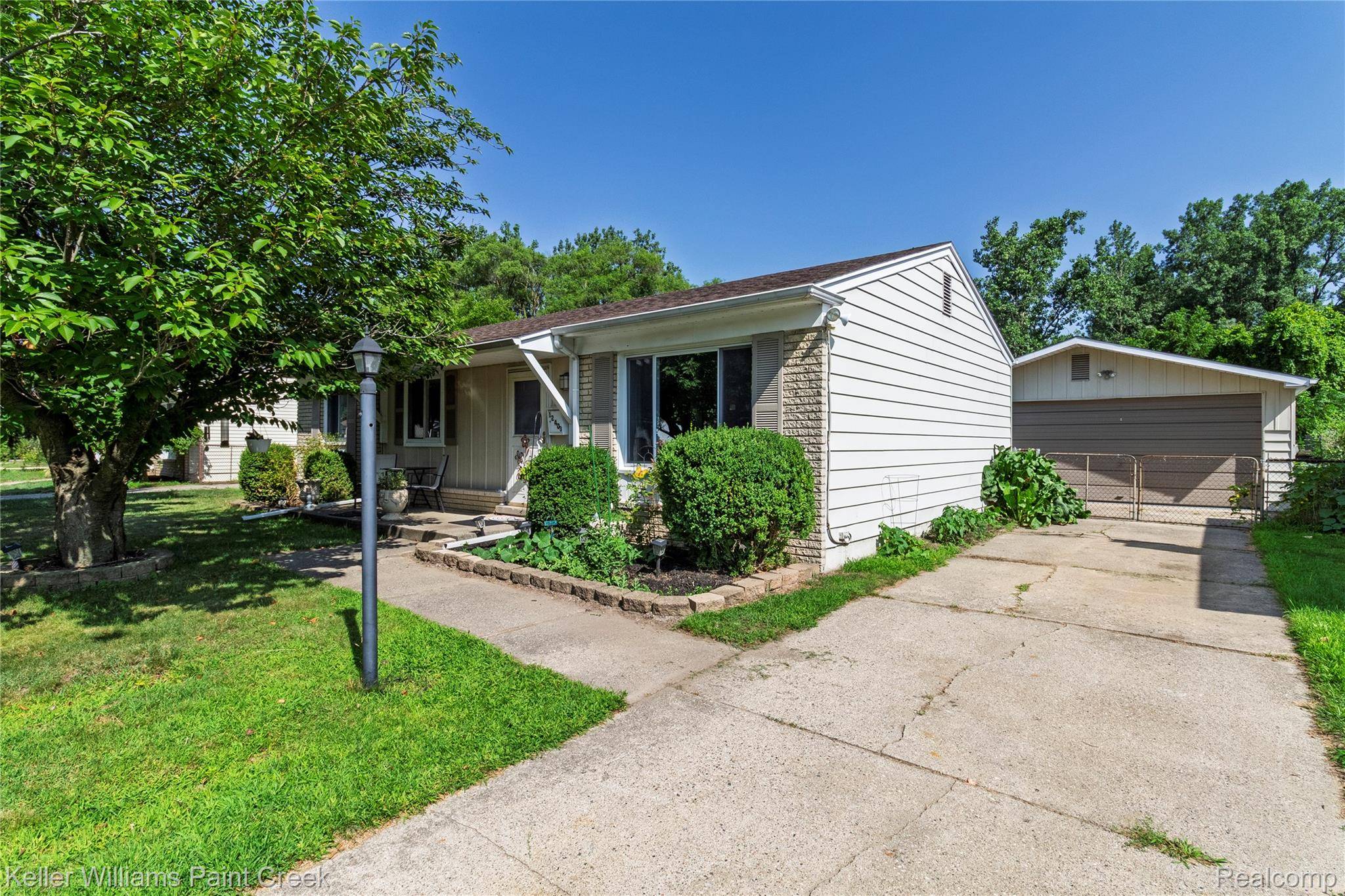 Sterling Heights, MI 48313,12403 N York DR