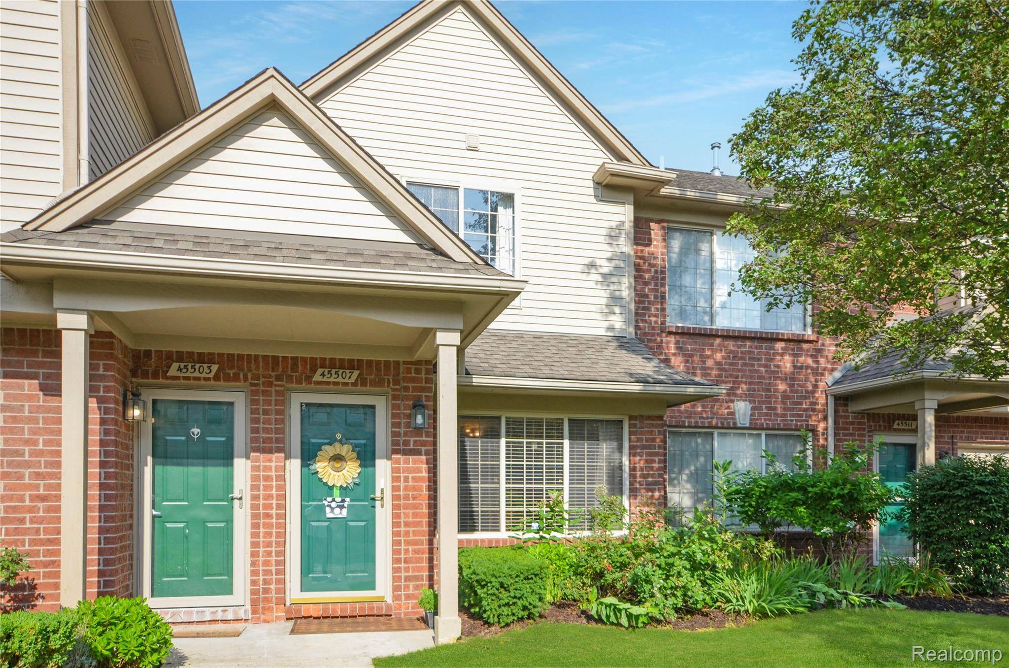 Utica, MI 48315,45507 Hidden View CT