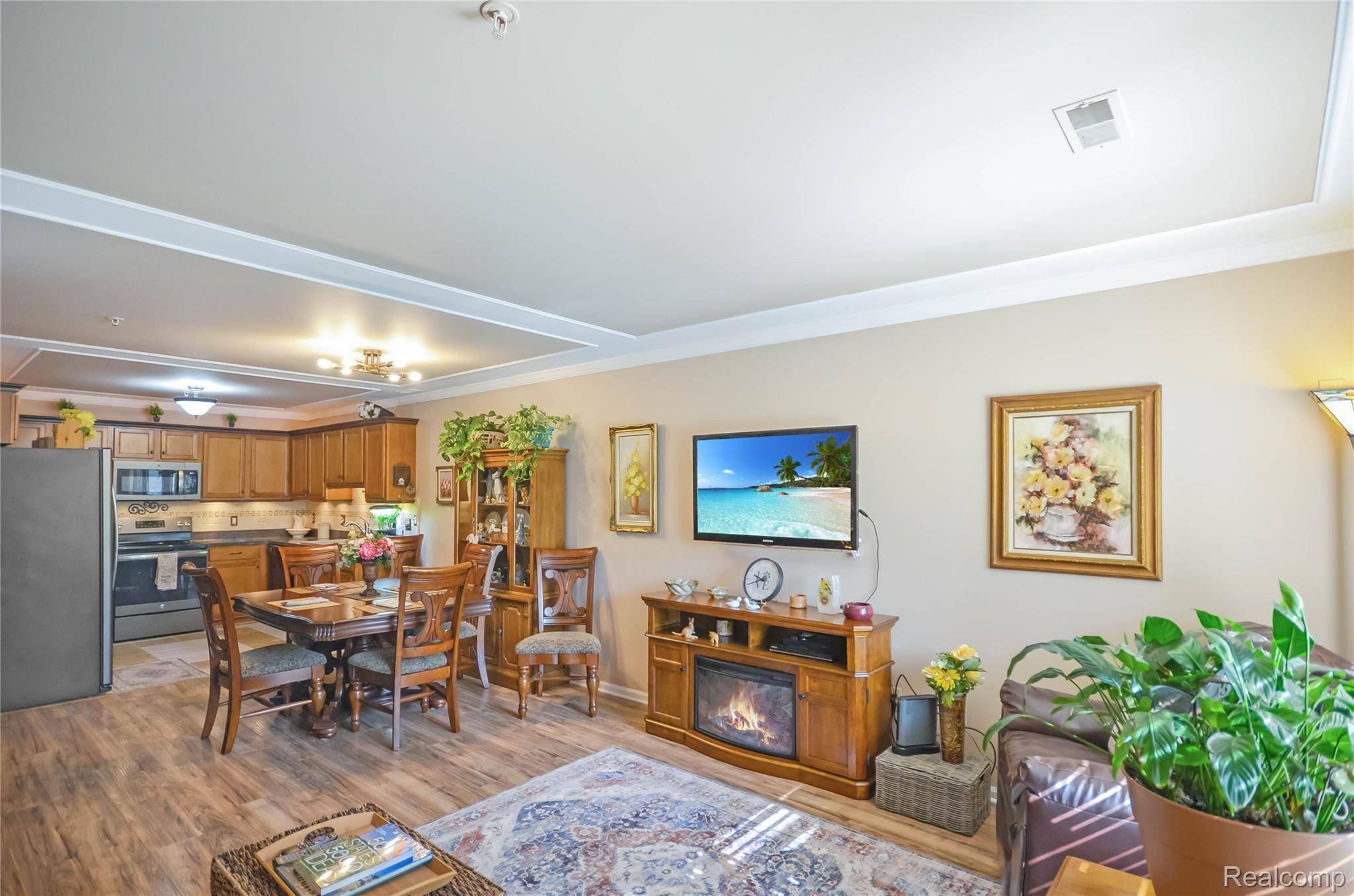 Utica, MI 48315,45507 Hidden View CT