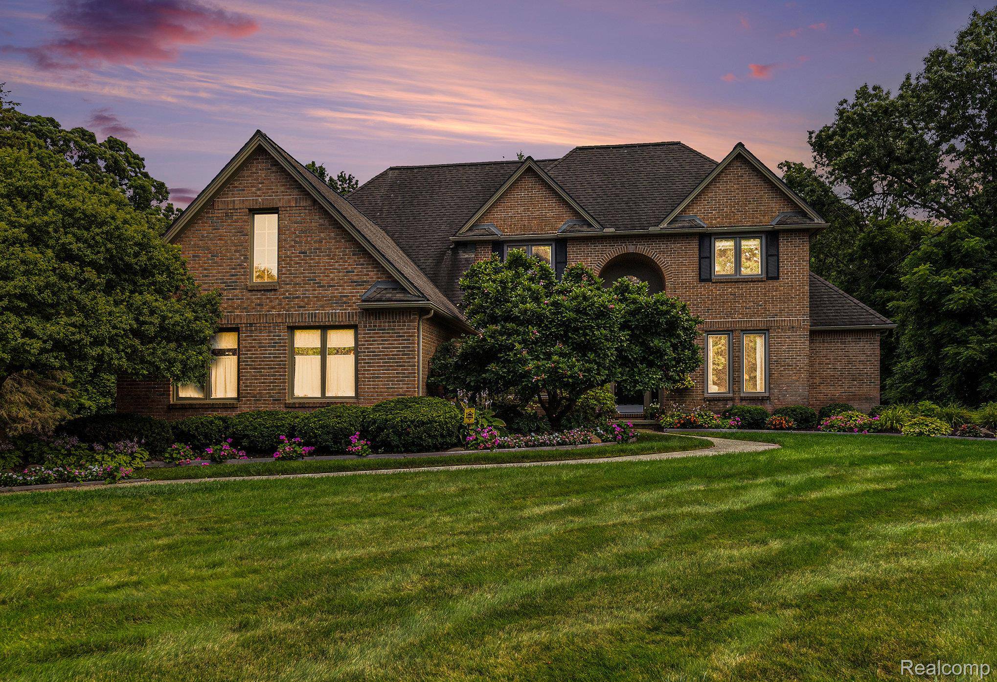 Clarkston, MI 48348,5895 Meadows DR