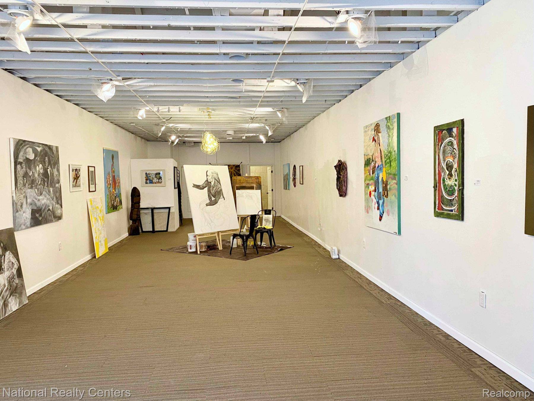 Detroit, MI 48215,14635 Mack AVE