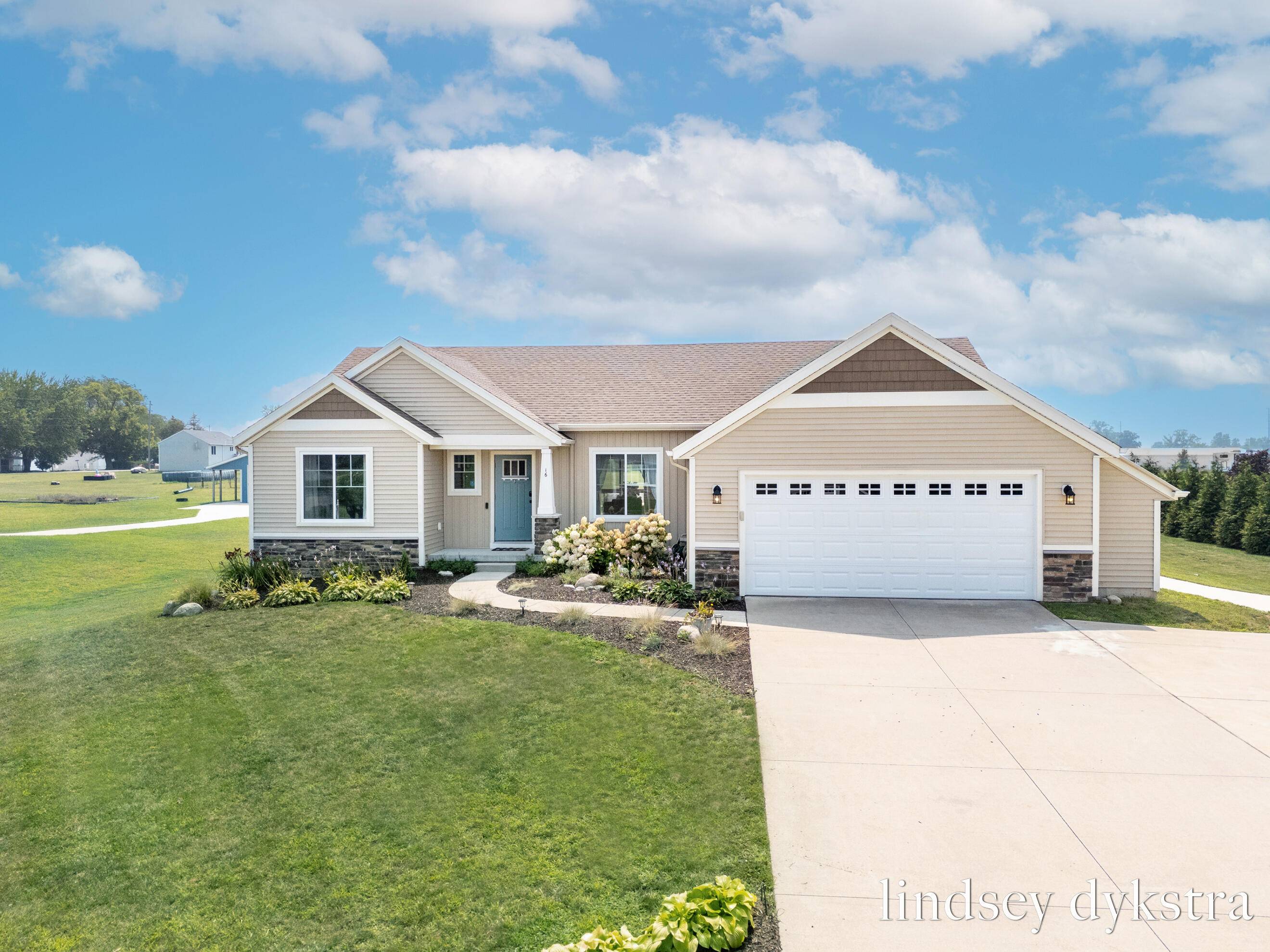 Shelbyville, MI 49344,16 Browning DR