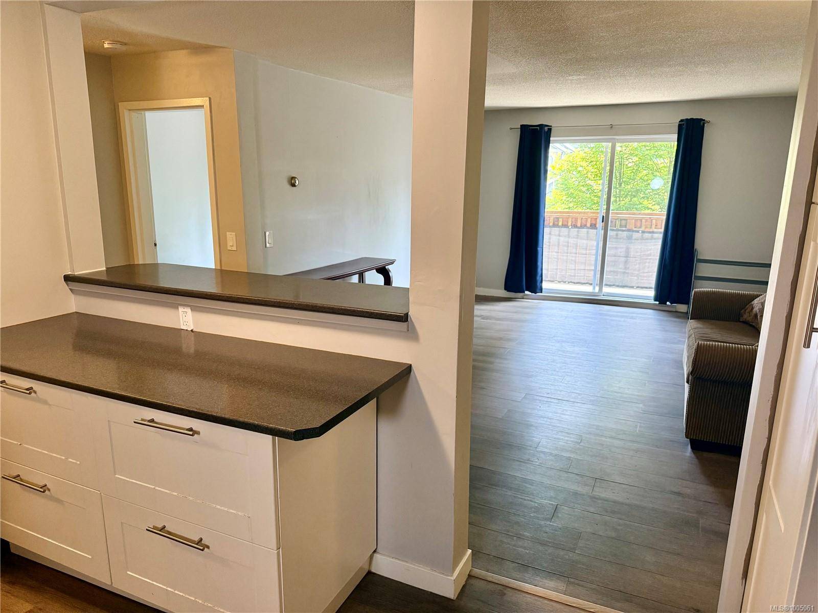 Nanaimo, BC V9T 4S9,4728 Uplands Dr #207