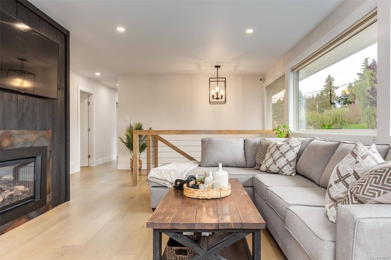 Nanaimo, BC V9S 3R7,2420 Glenayr Dr