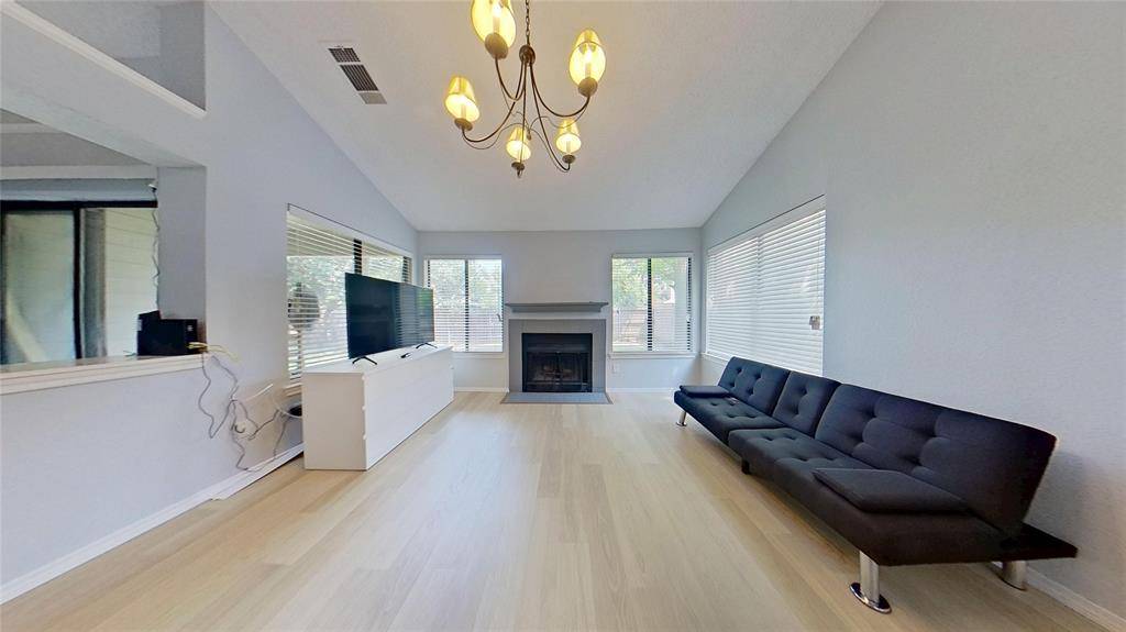 Arlington, TX 76017,6003 Ivy Glen Drive