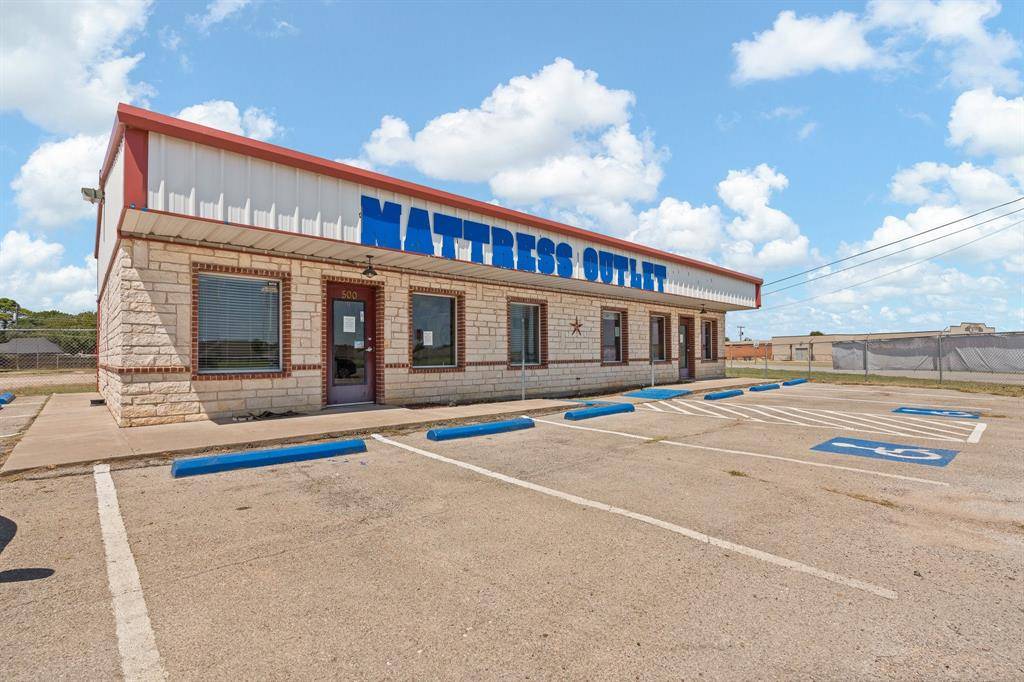 Cleburne, TX 76033,500 W Kilpatrick Street