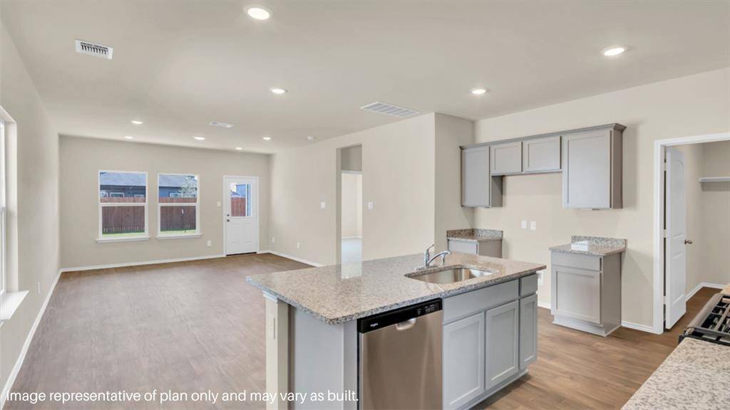 Arlington, TX 76015,2834 Whispering Pines Way