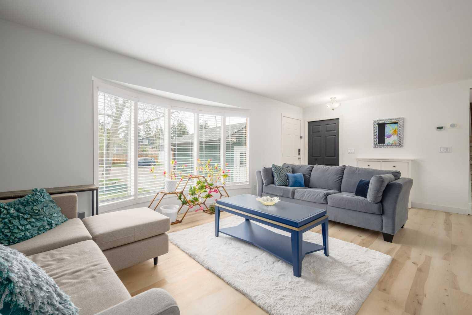 Calgary, AB T2J 5Z1,14783 Deer Run DR SE