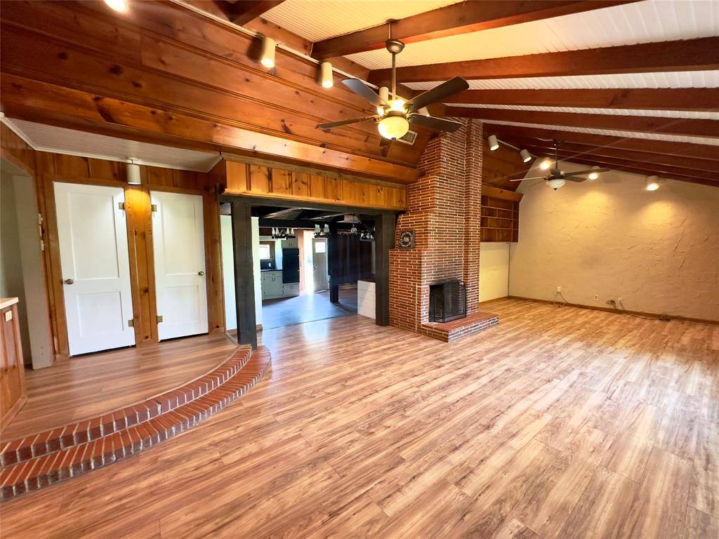 Comanche, TX 76442,903 W Wrights