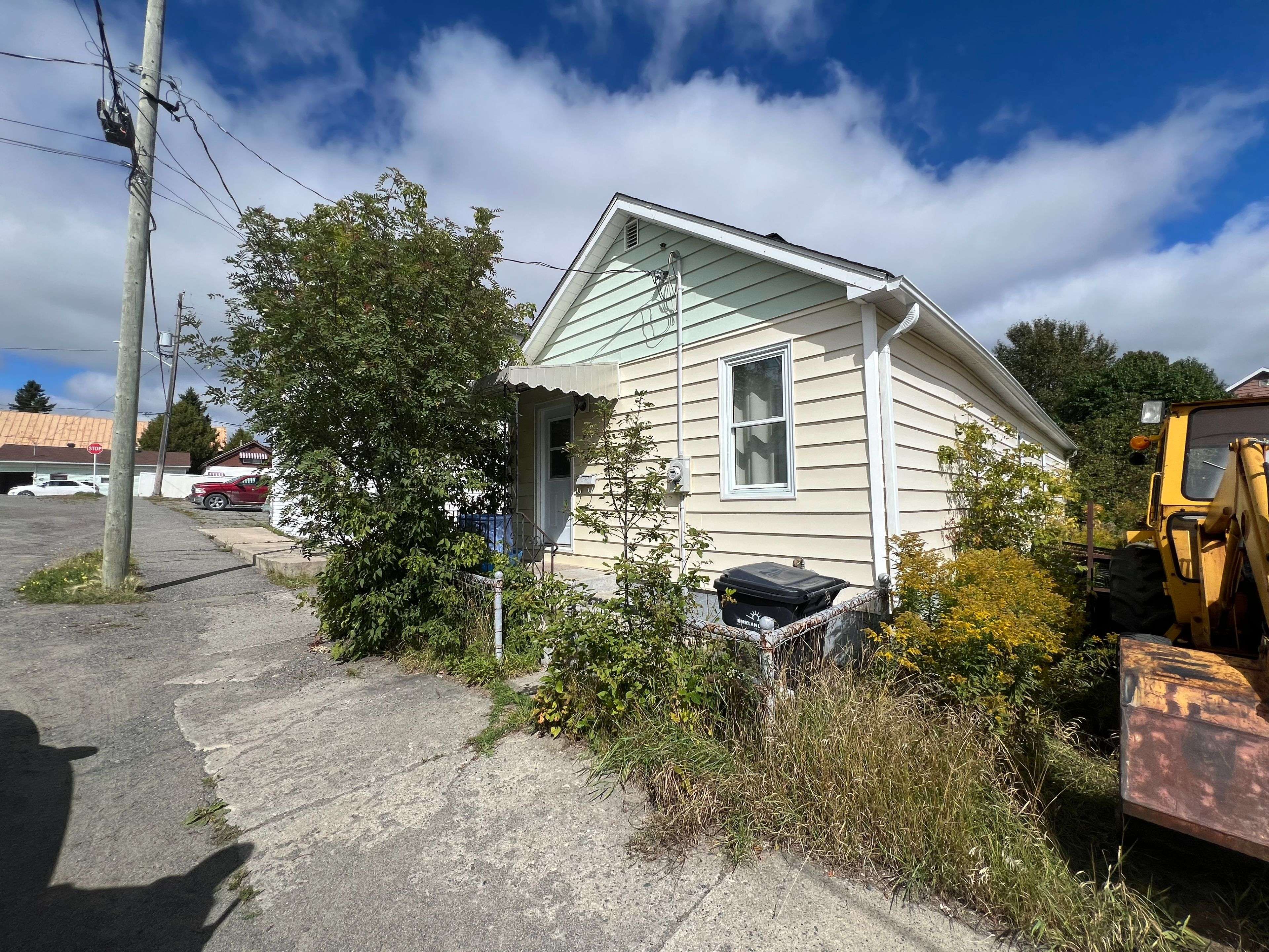 Kirkland Lake, ON P2N 2Y6,44 Lebel AVE